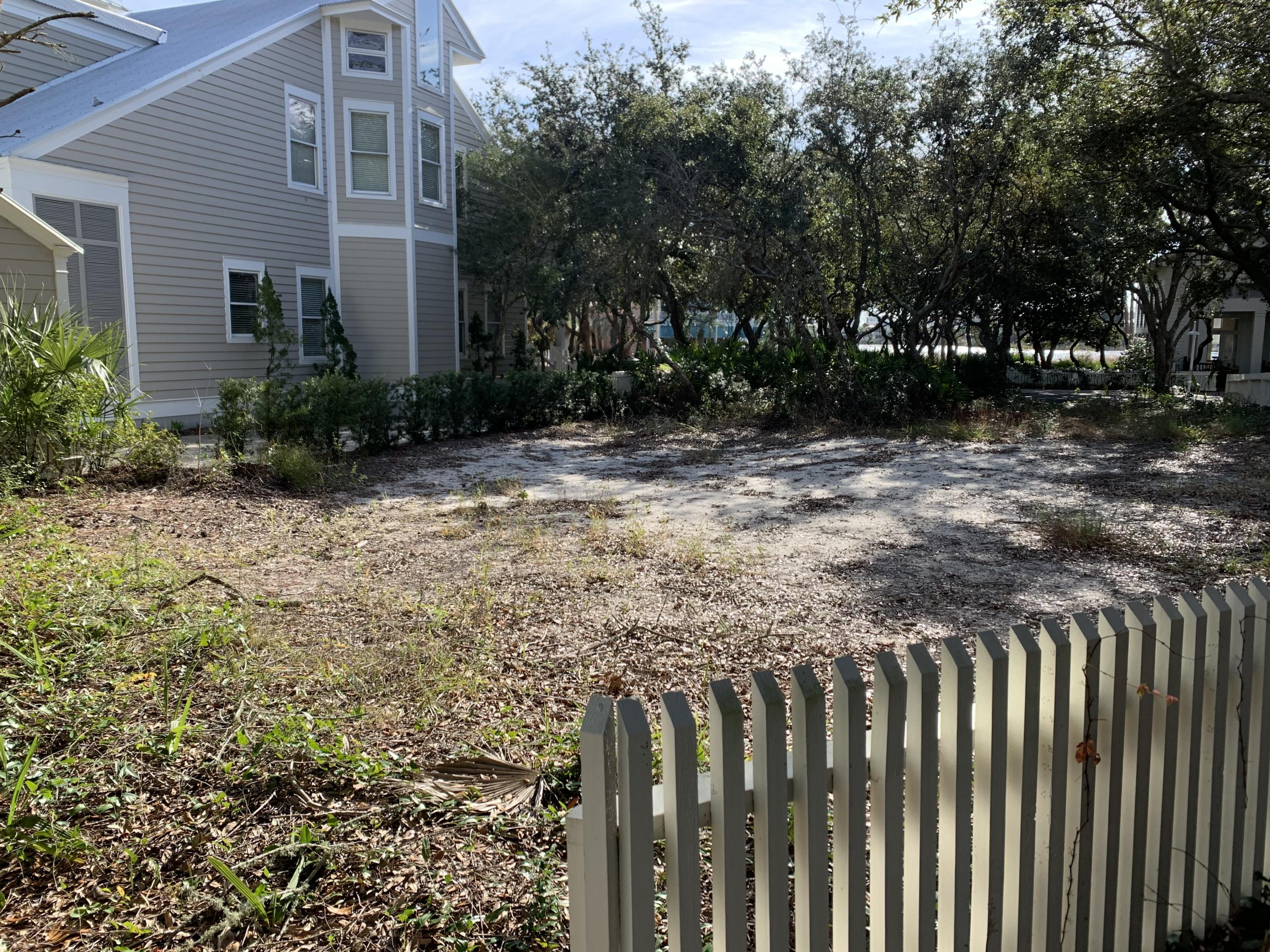 Carillon Beach - Land