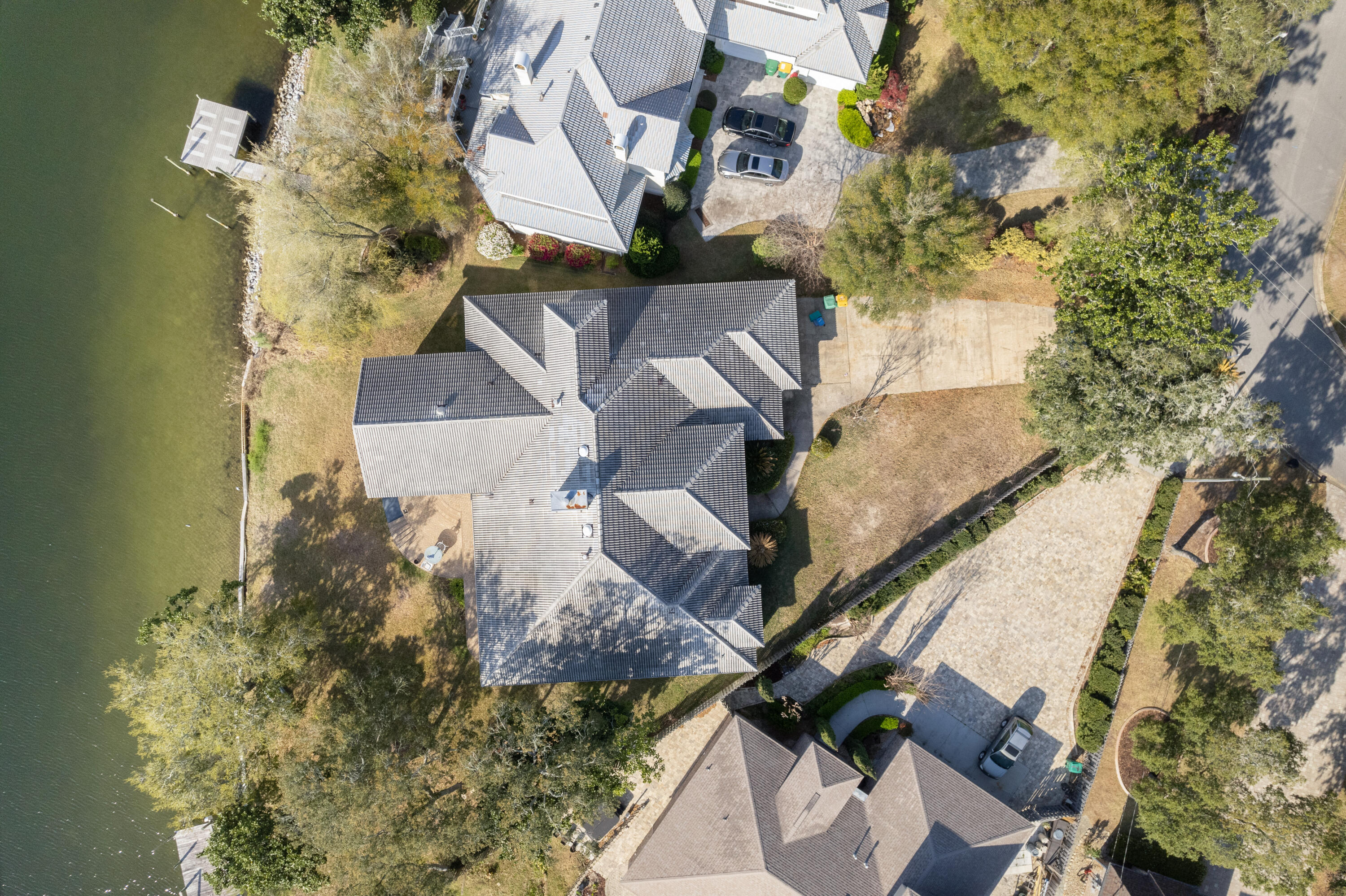 55 Lakeshore Drive