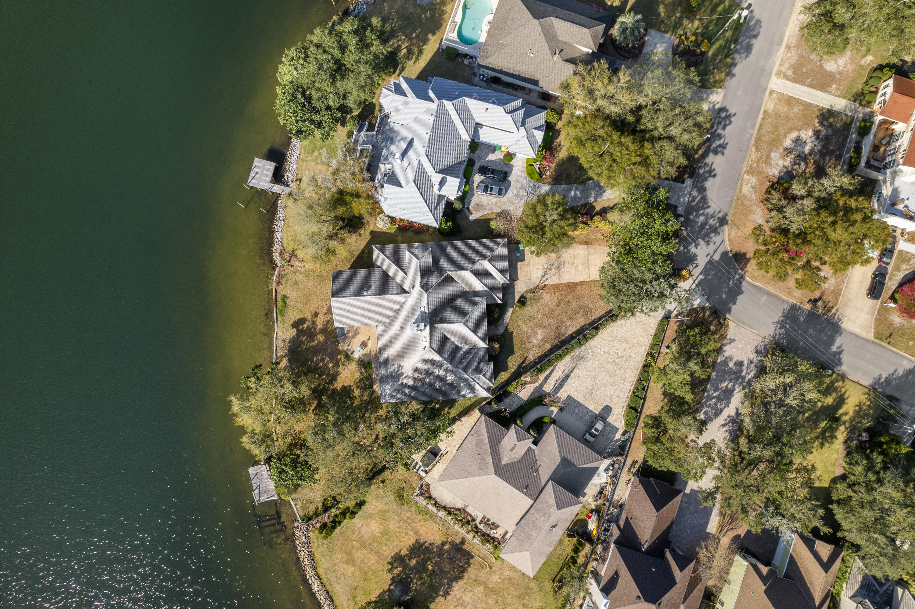 55 Lakeshore Drive