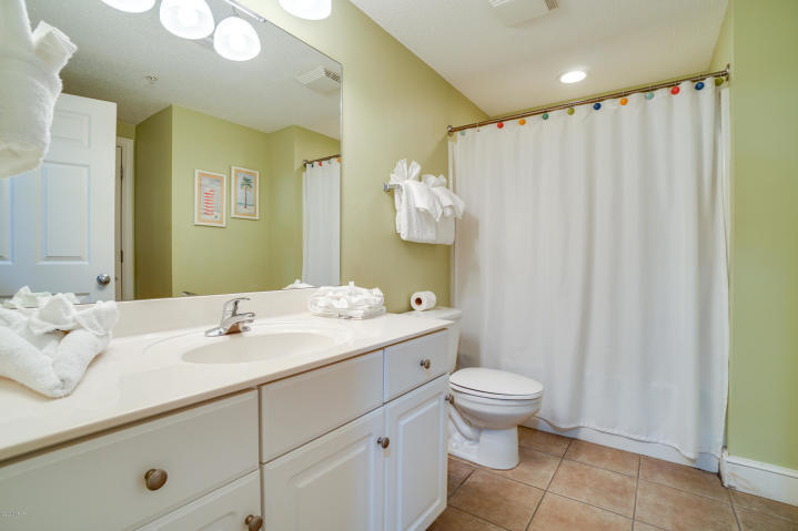 MAJESTIC BEACH TOWERS II - Residential