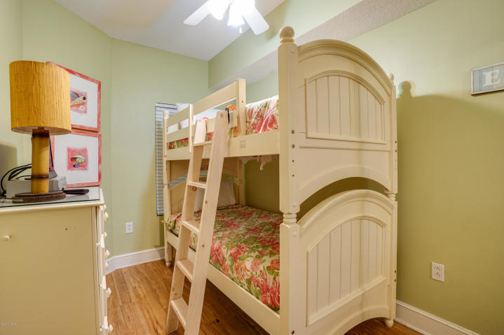 MAJESTIC BEACH TOWERS II - Residential