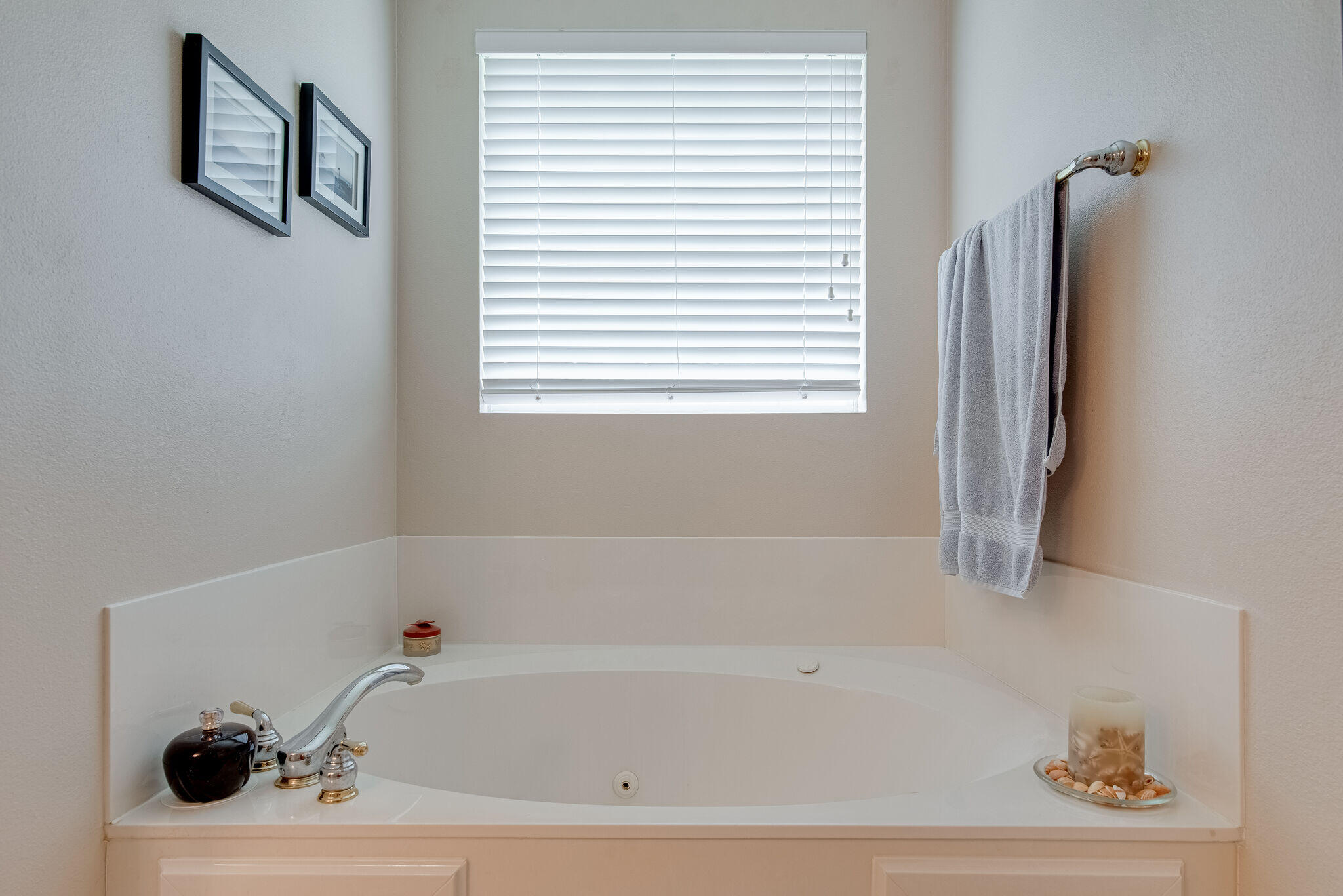 HIDDEN CREEK ESTATES AT HOLLEY BY THE SEA - Residential