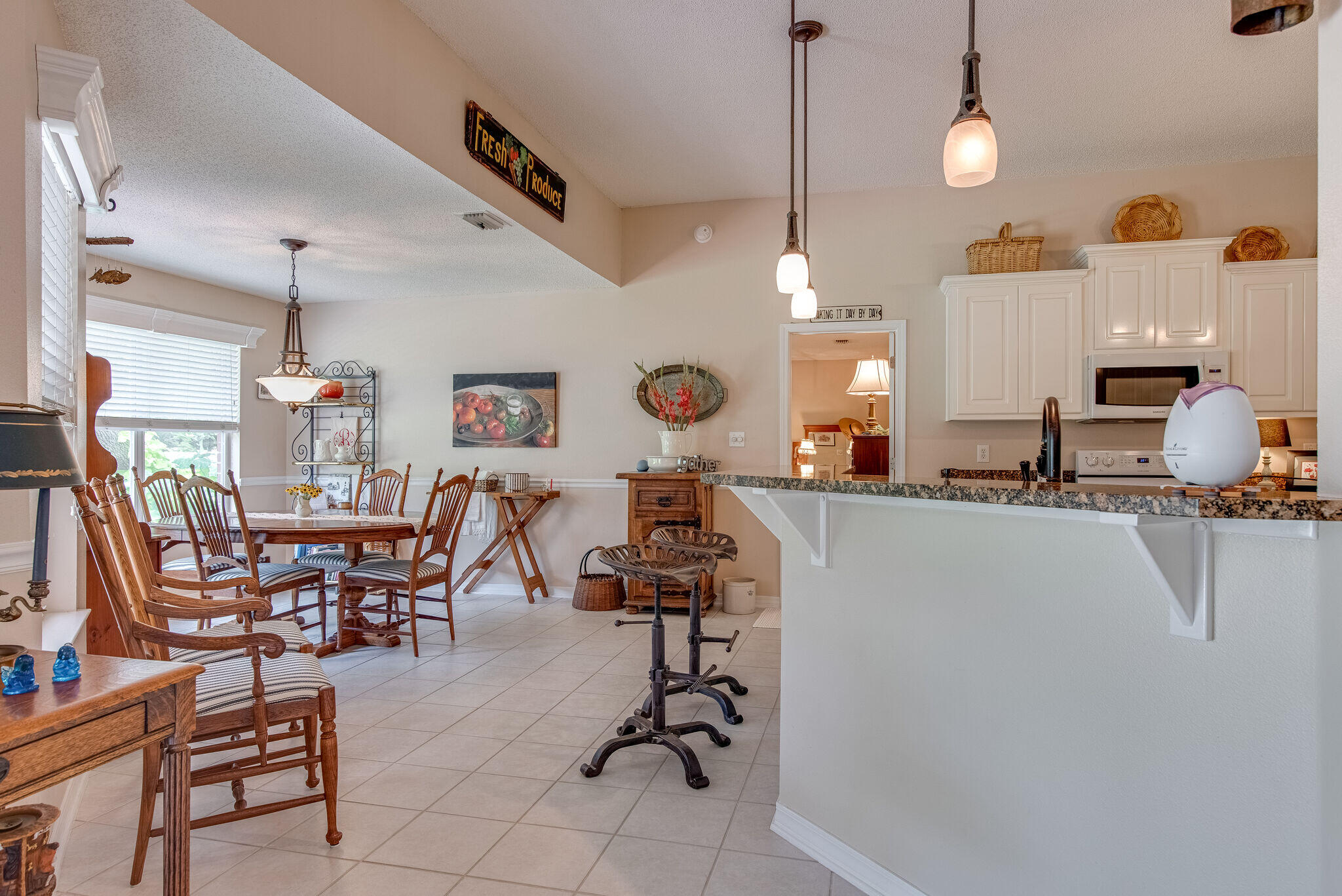 HIDDEN CREEK ESTATES AT HOLLEY BY THE SEA - Residential