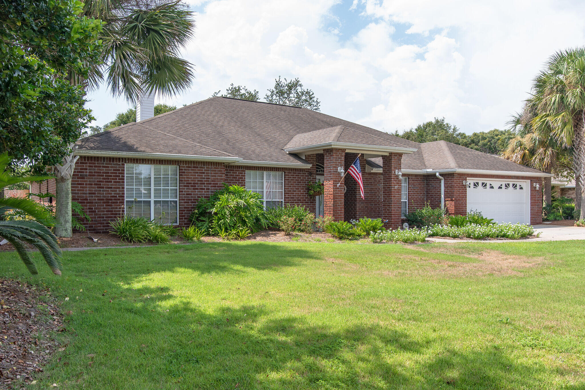 HIDDEN CREEK ESTATES AT HOLLEY BY THE SEA - Residential