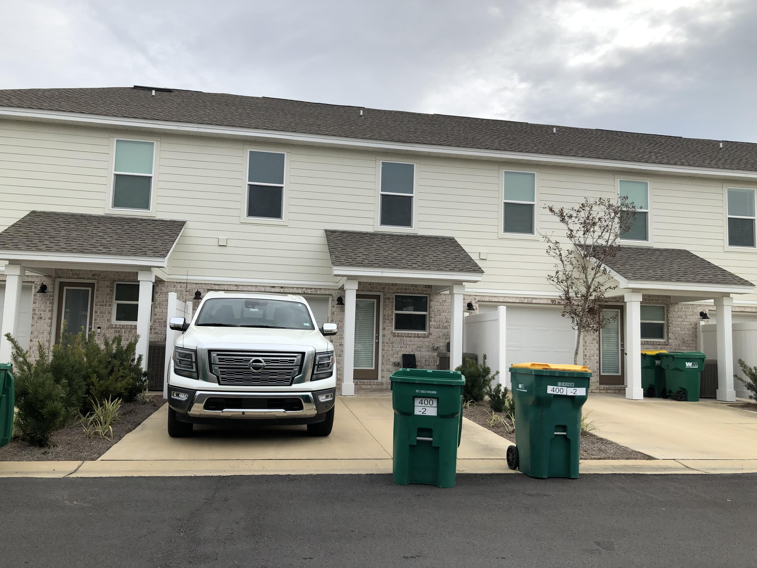 Located in the Heart of Destin, Florida! Like new 3 bed, 2.5 bath townhome! It is located behind Big Kahuna Waterpark and only a few minutes from the beach. This townhome is centrally located with an array of amenities. This location is a dream come true, with schools nearby, making morning drop-offs and pick-ups a breeze. Additionally, the beautiful beaches of the emerald coast are just a short drive away, offering endless opportunities for sun-soaked days, beachcombing, and water adventures. Schedule at: https://app.tenantturner.com/listings/homerivergroupflorida or call 833-774-6323. Applicants must apply & pay online at www.Homeriver.com. Upload D.L. with picture, pay stubs, or bank statements. The app fee is $75 per person 18 or older. Pets case-by-case, w/ a $300 pet fee