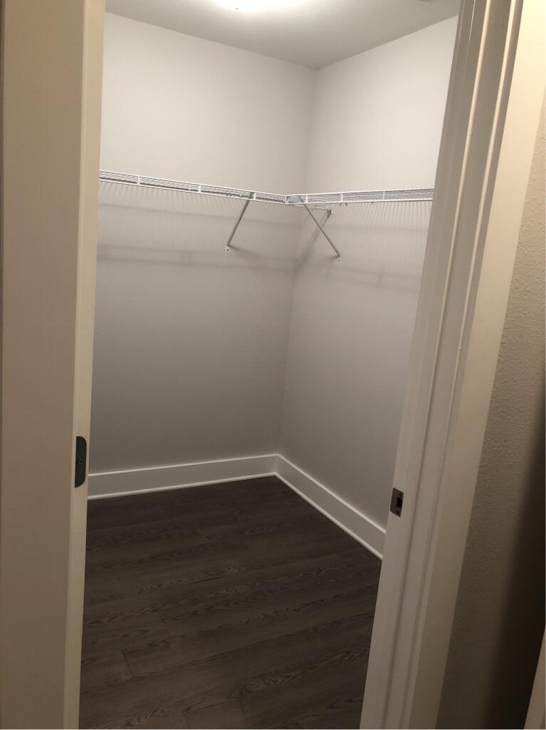 TUSCAN VILLAGE TH - Residential Lease