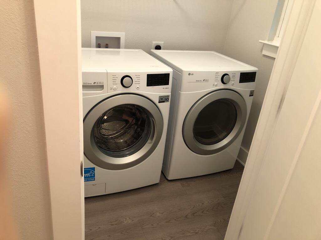 TUSCAN VILLAGE TH - Residential Lease