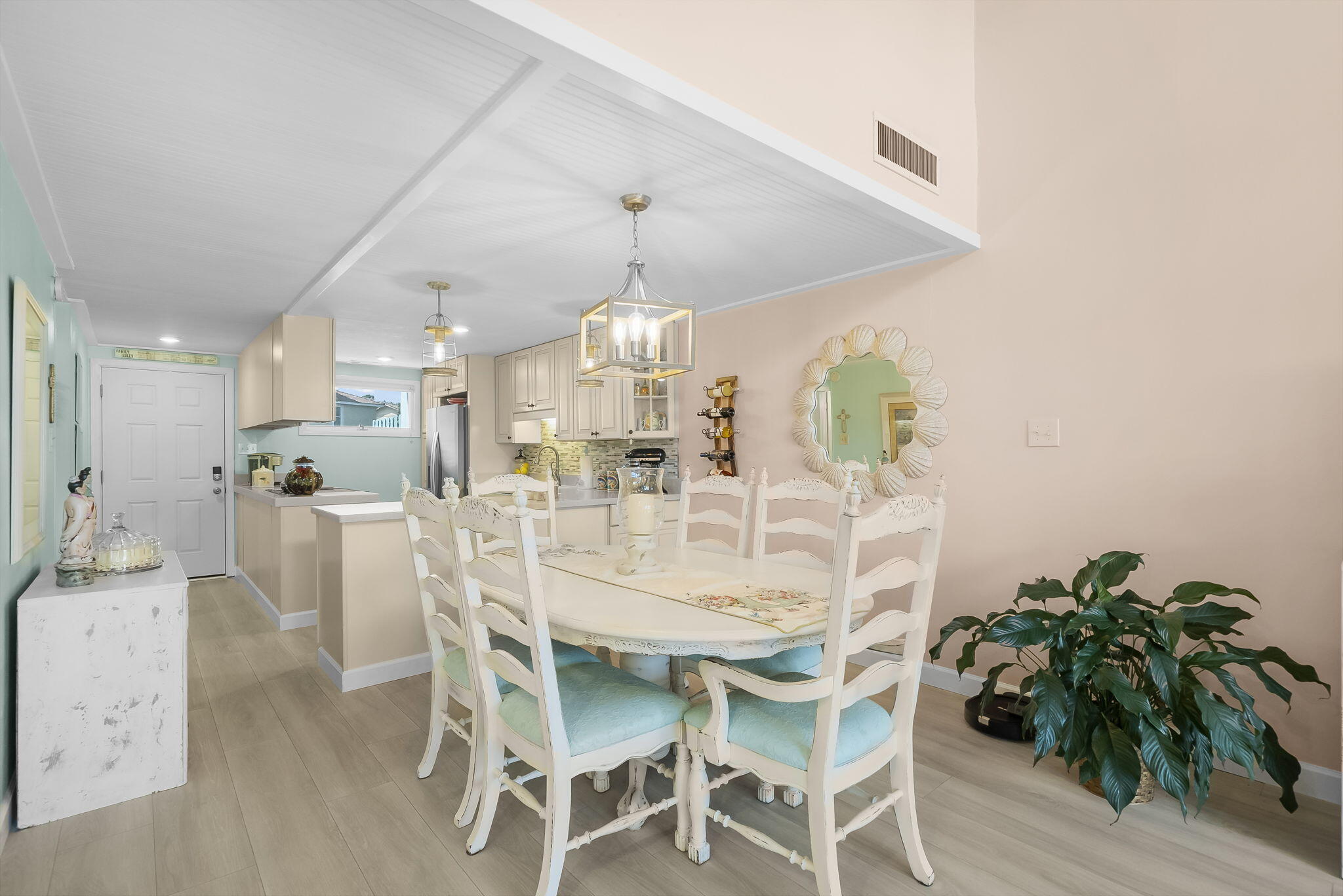 SUNNYSIDE BEACH & TENNIS CONDO - Residential