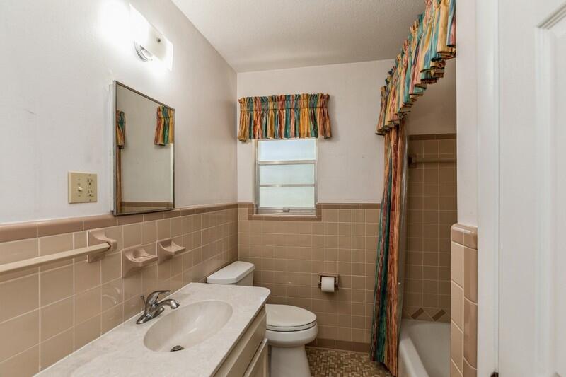 NO RECORDED SUBDIVISION - Residential