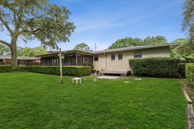 NO RECORDED SUBDIVISION - Residential