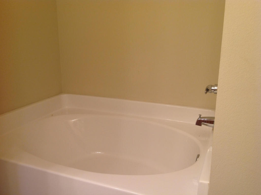 ARBOR LAKE - Residential