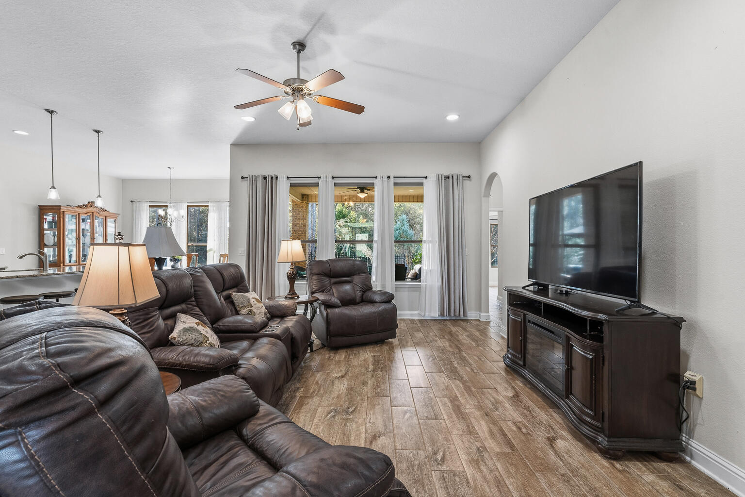 Nature Lake - Residential