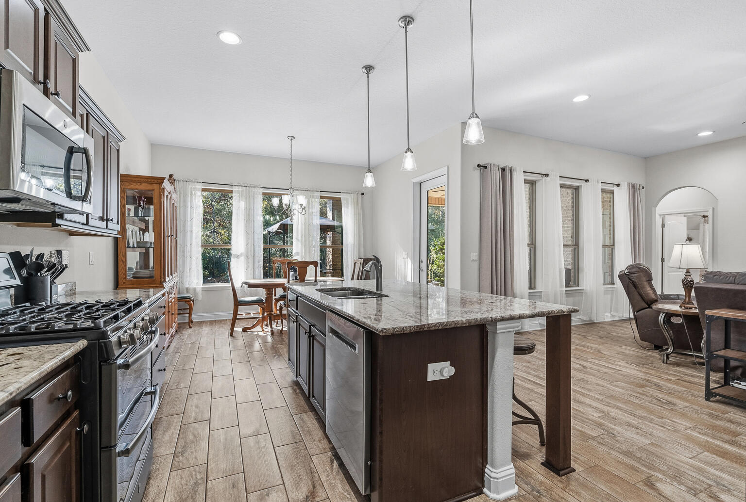 Nature Lake - Residential