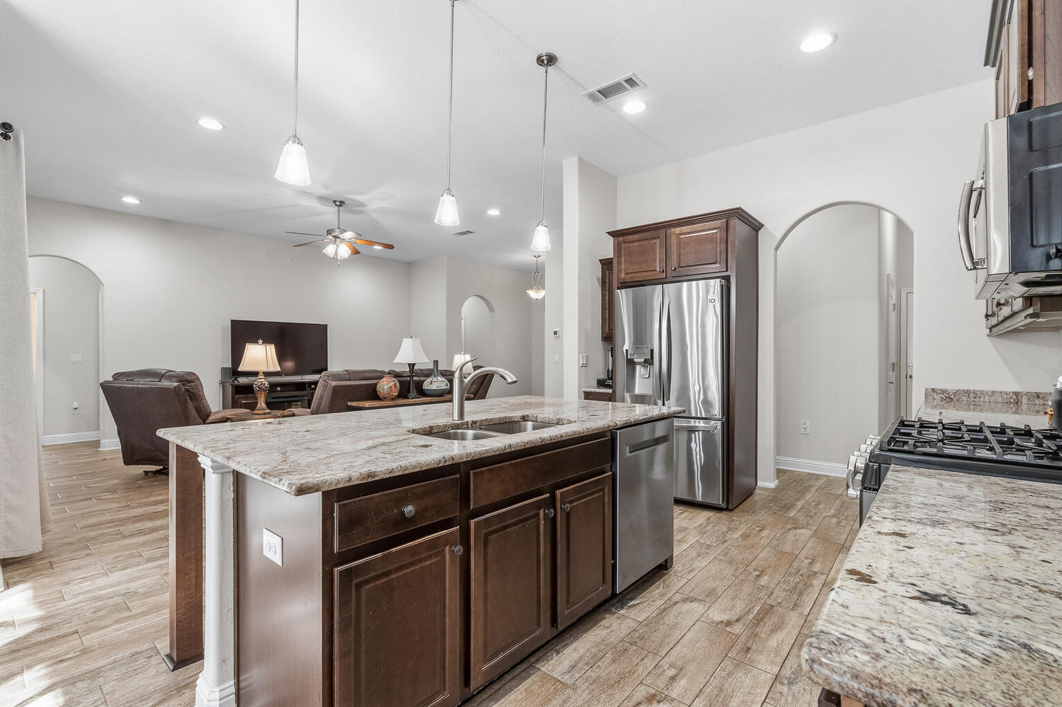 Nature Lake - Residential