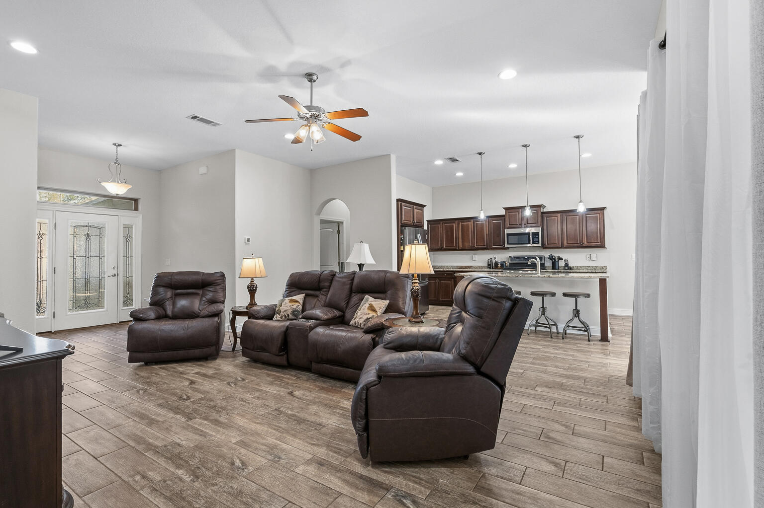 Nature Lake - Residential