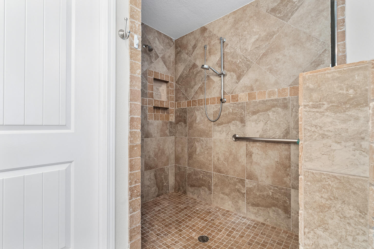 Nature Lake - Residential