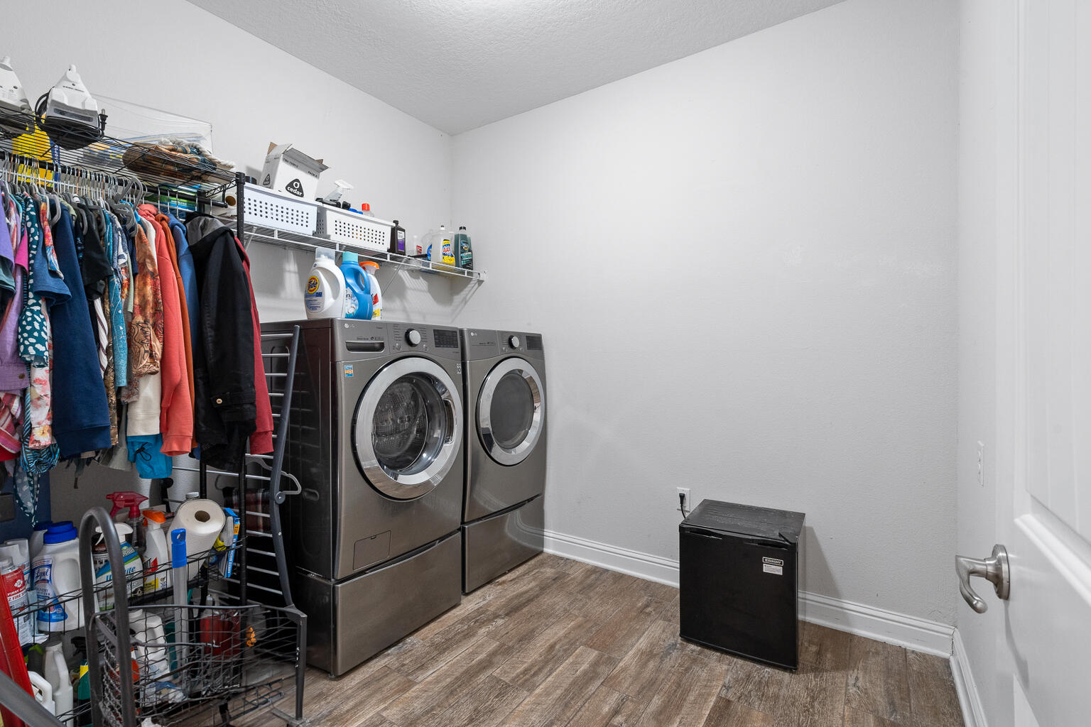 Nature Lake - Residential