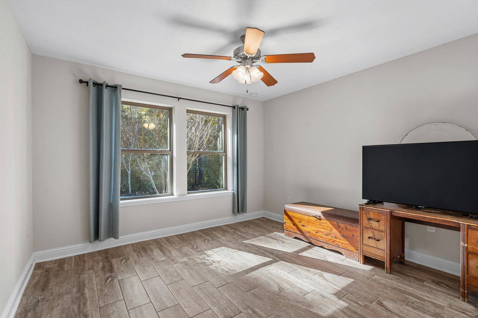 Nature Lake - Residential