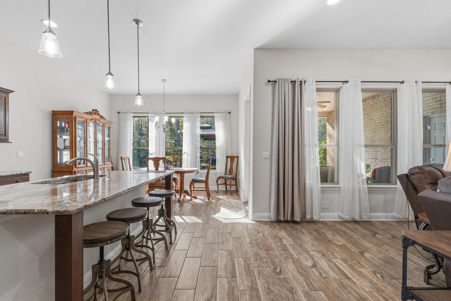 Nature Lake - Residential