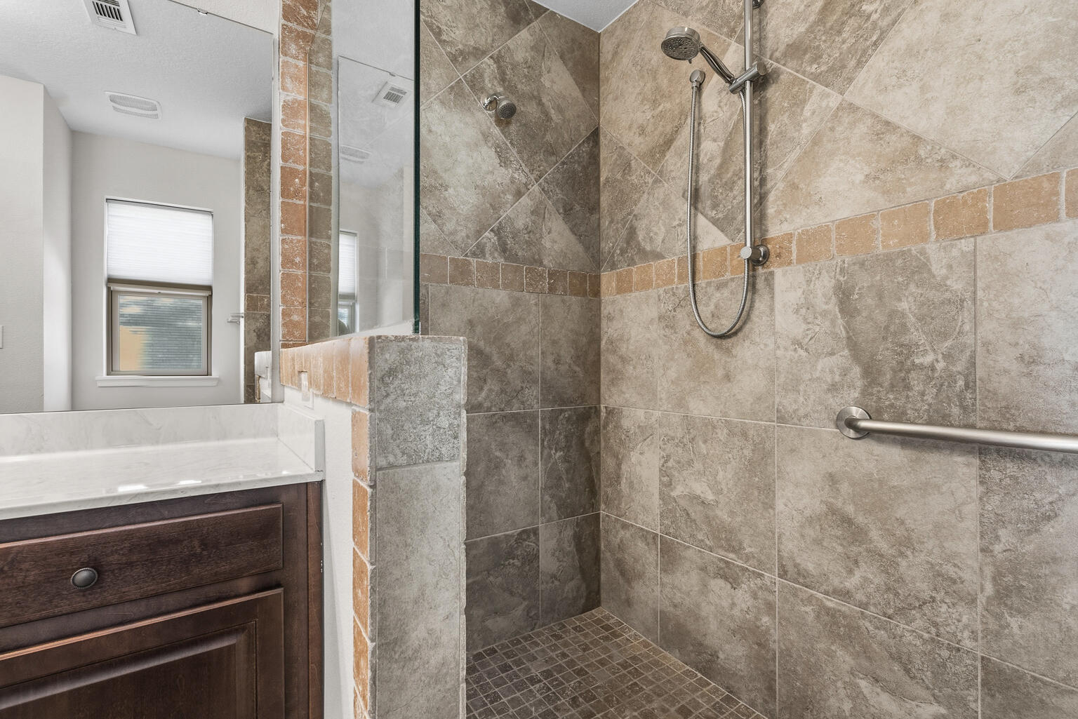 Nature Lake - Residential