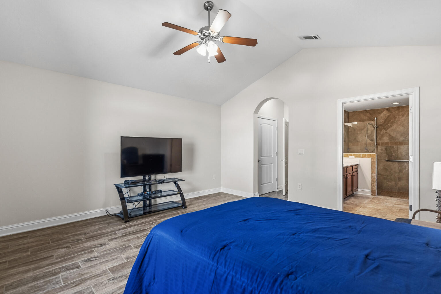 Nature Lake - Residential