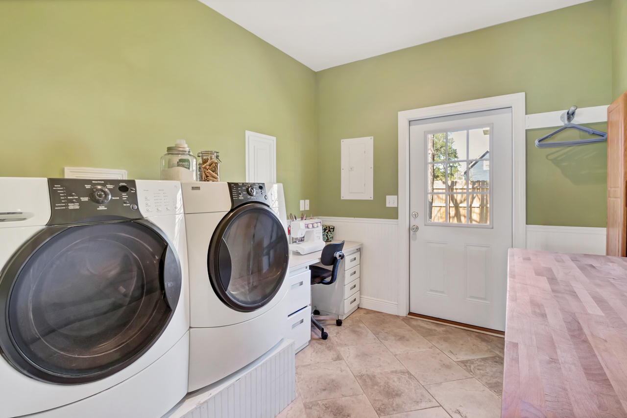 PALM ESTATES UNIT 2 - Residential