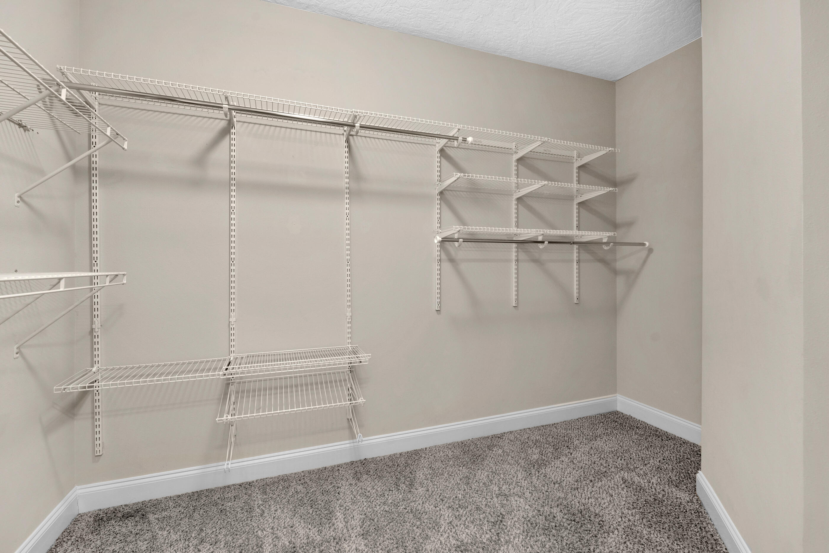 KAITLYNS PRESERVE - Residential