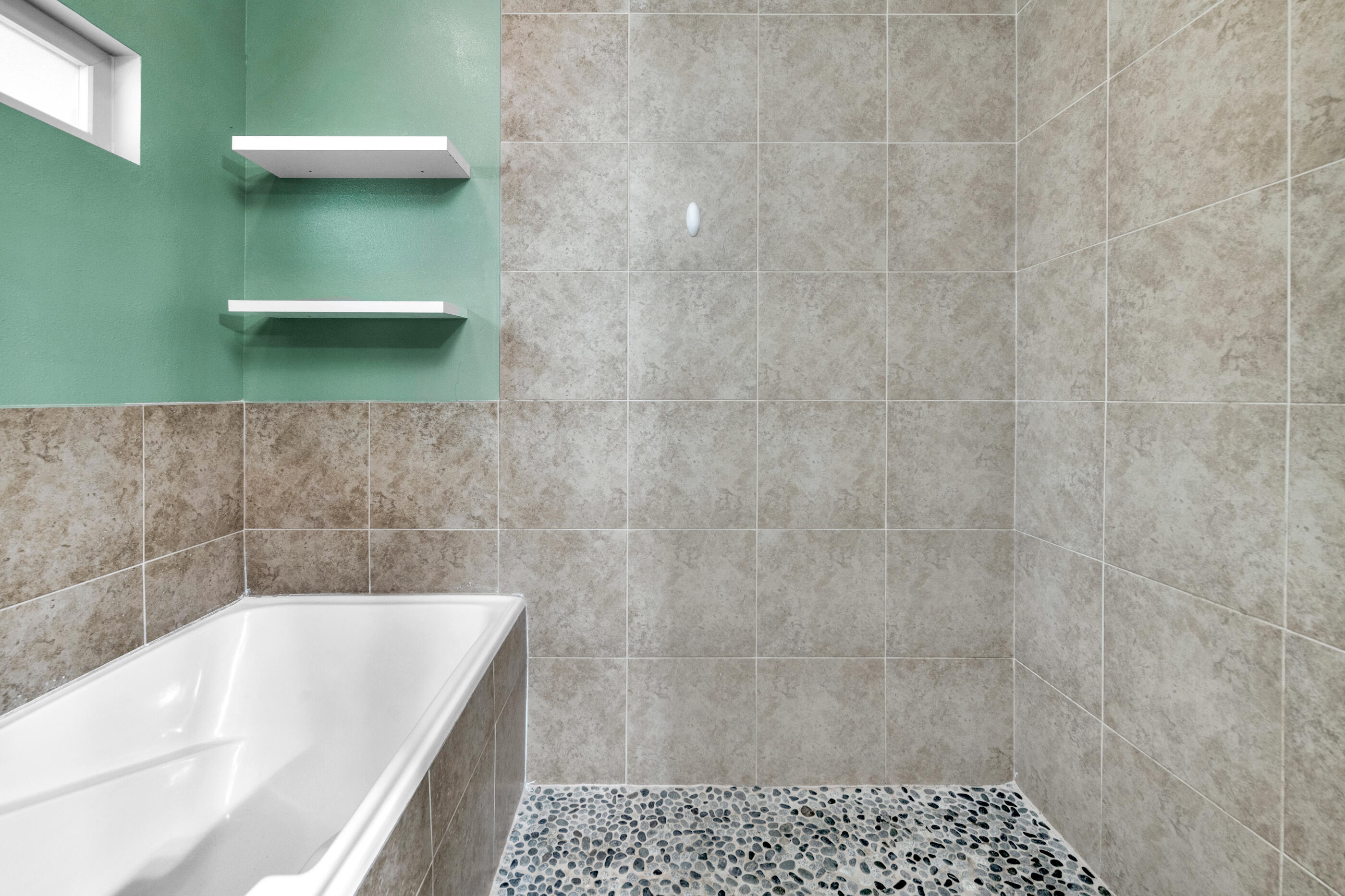 KAITLYNS PRESERVE - Residential