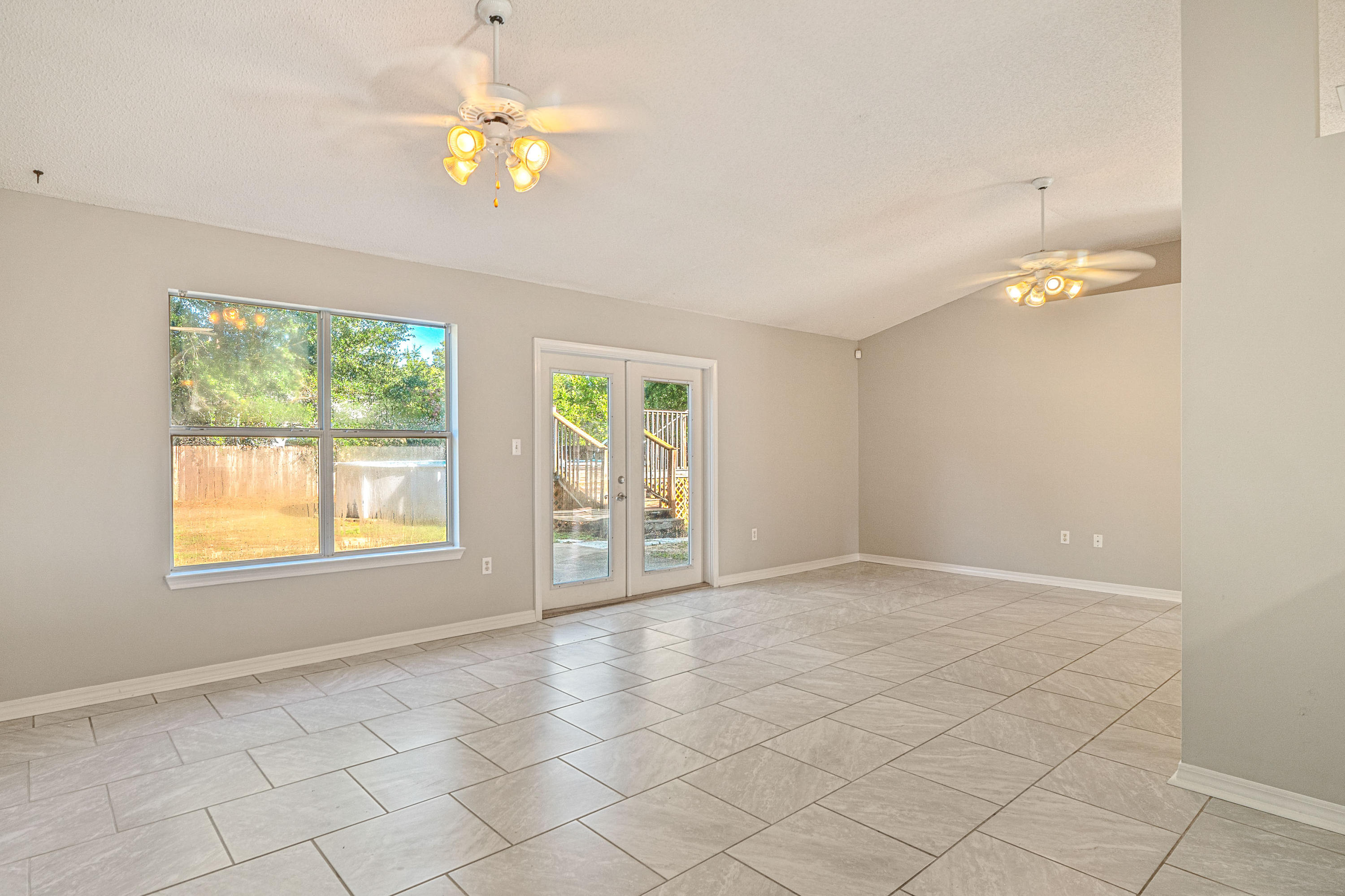 SUGAR CREEK S/D - Residential