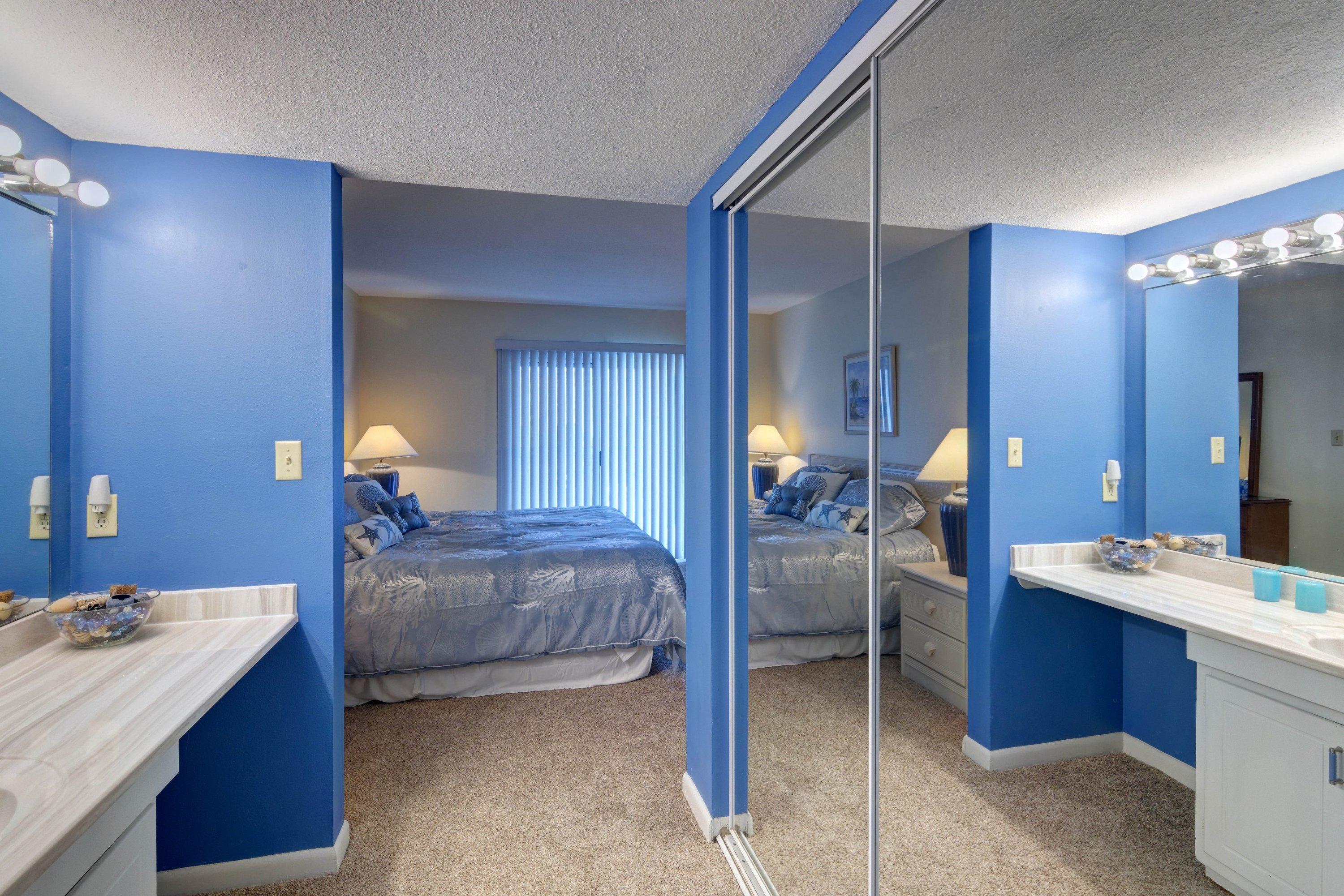 EMERALD ISLE - Residential