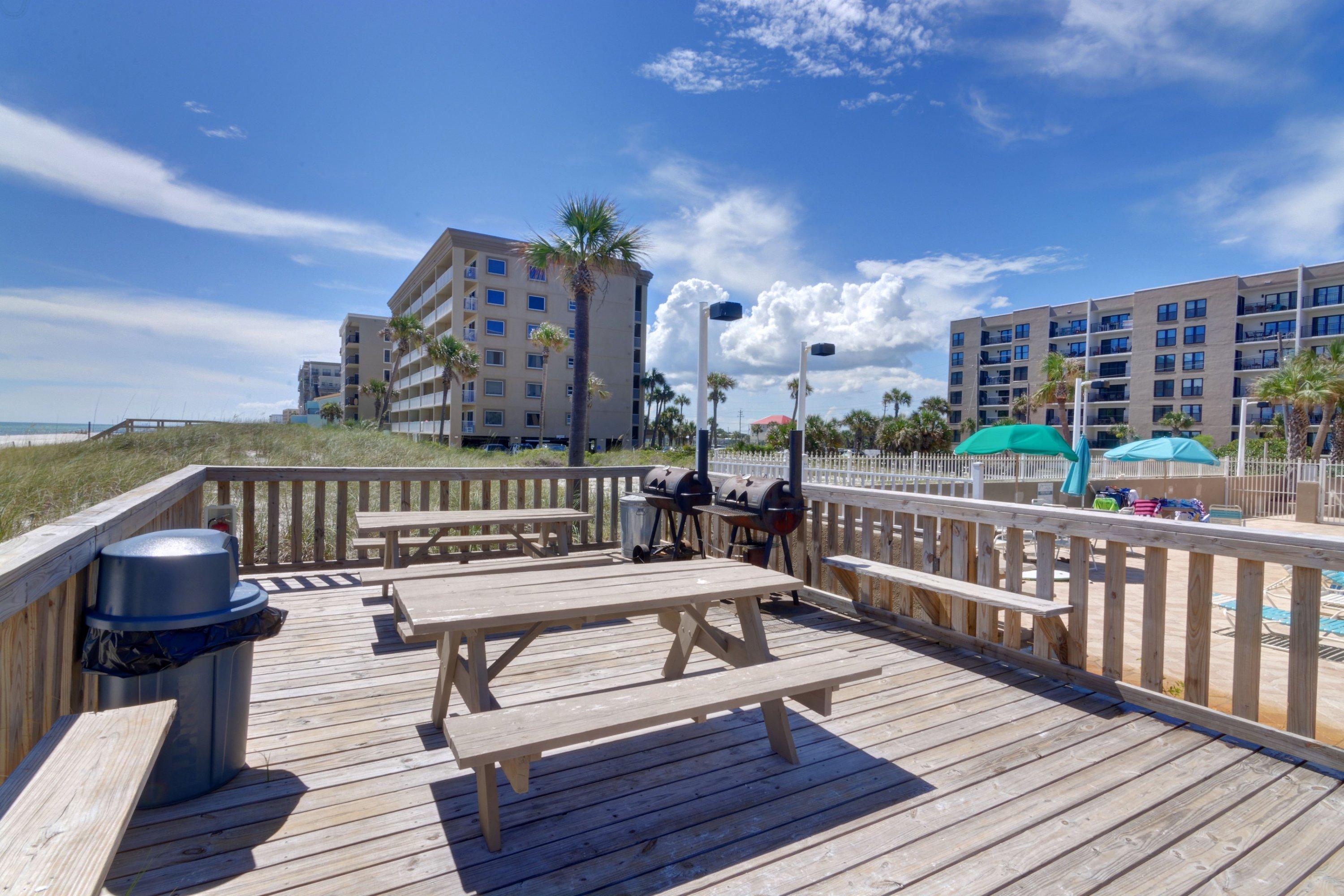 EMERALD ISLE - Residential