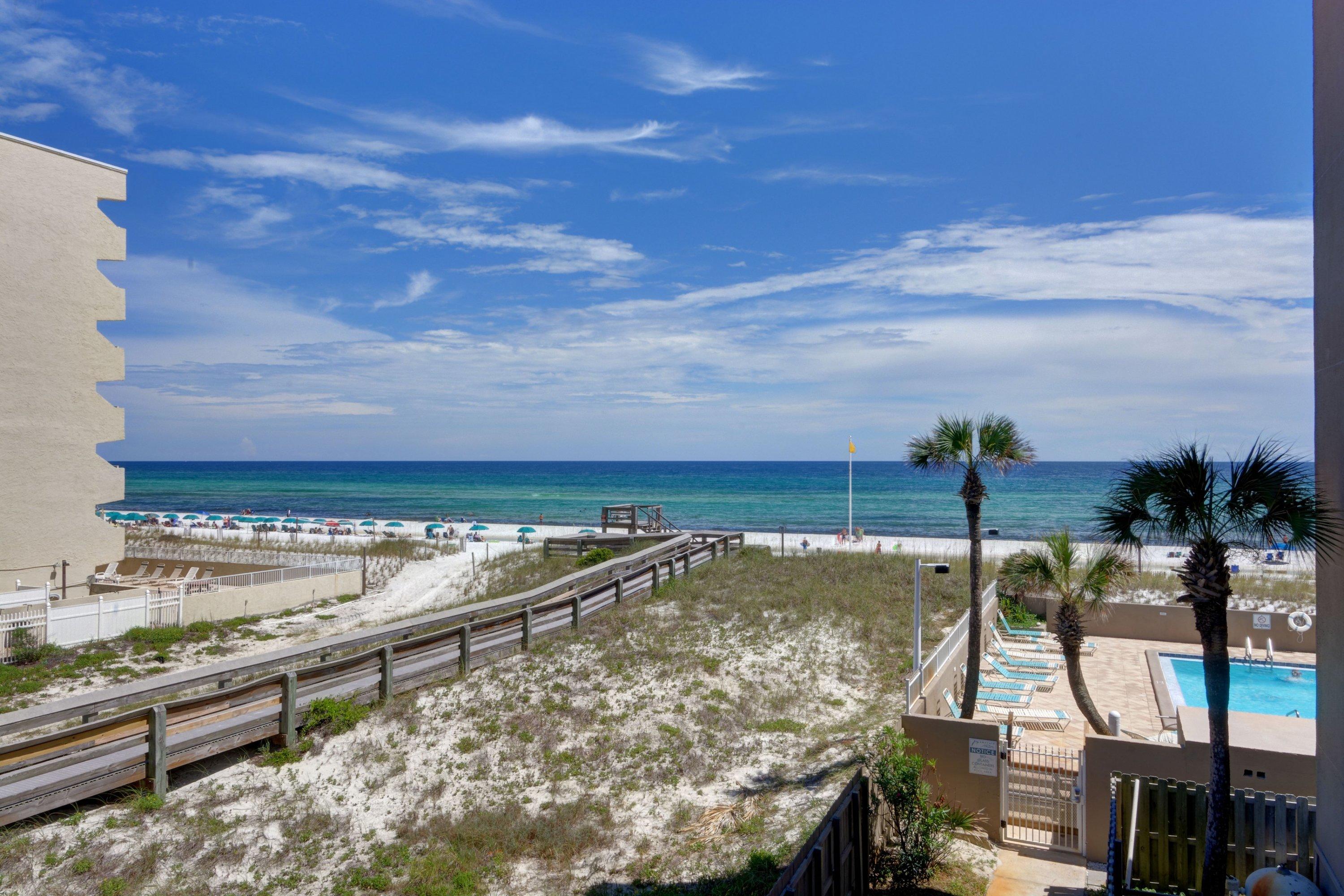 EMERALD ISLE - Residential