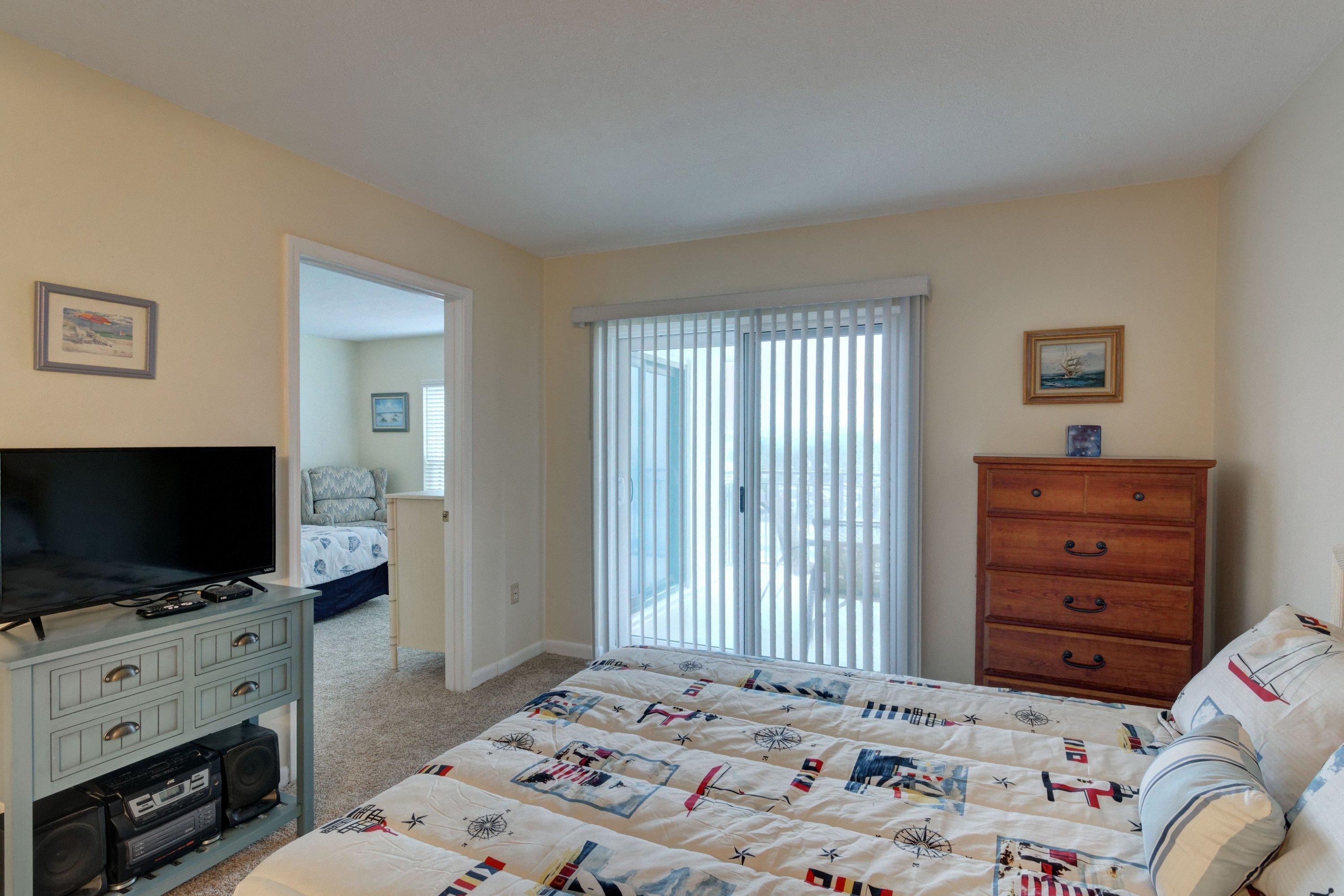 EMERALD ISLE - Residential