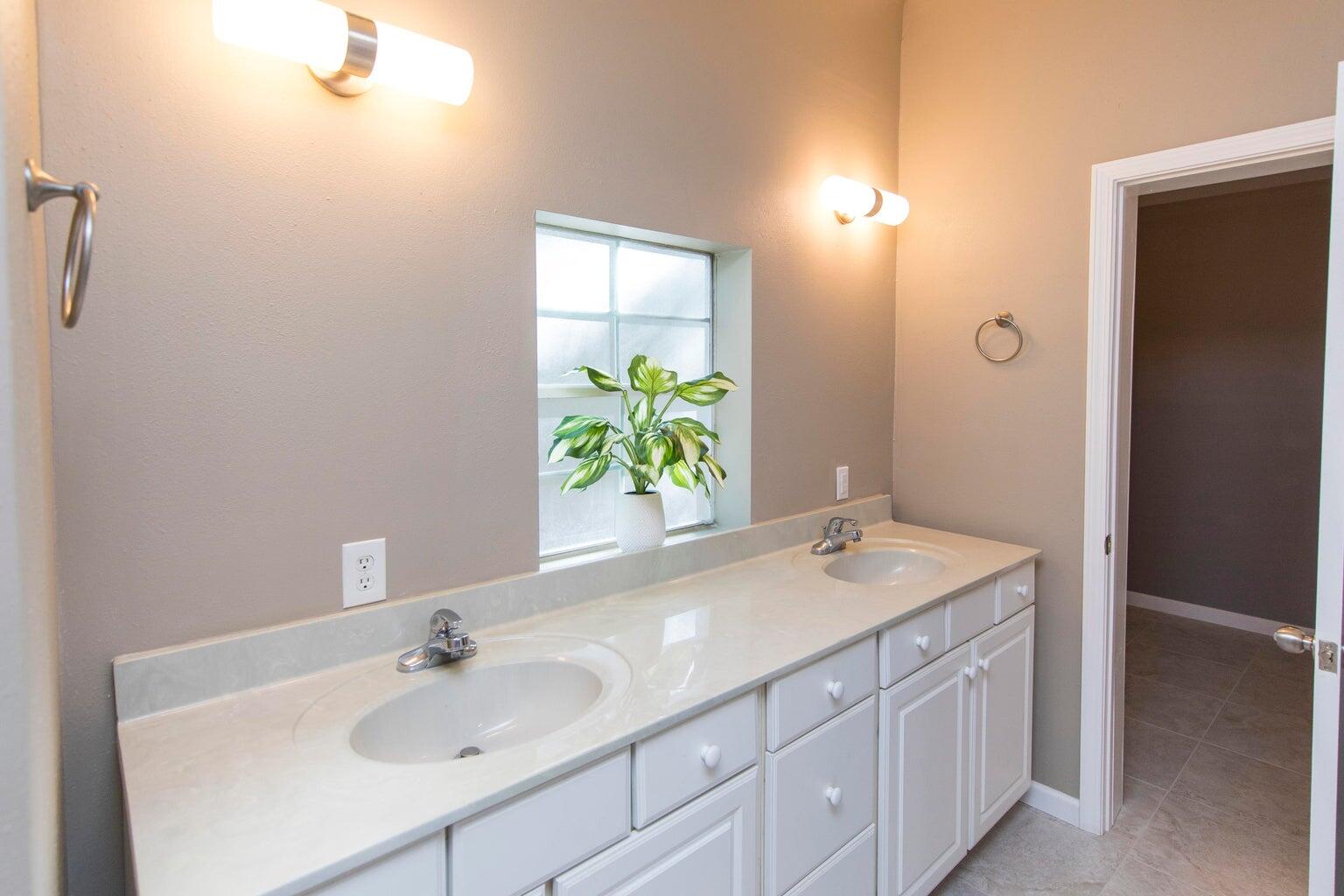 FREEPORT TOWN OF - Residential