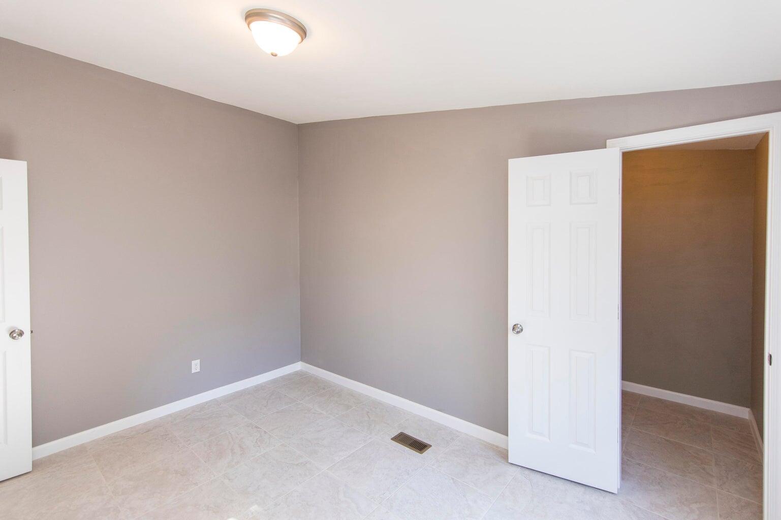 FREEPORT TOWN OF - Residential