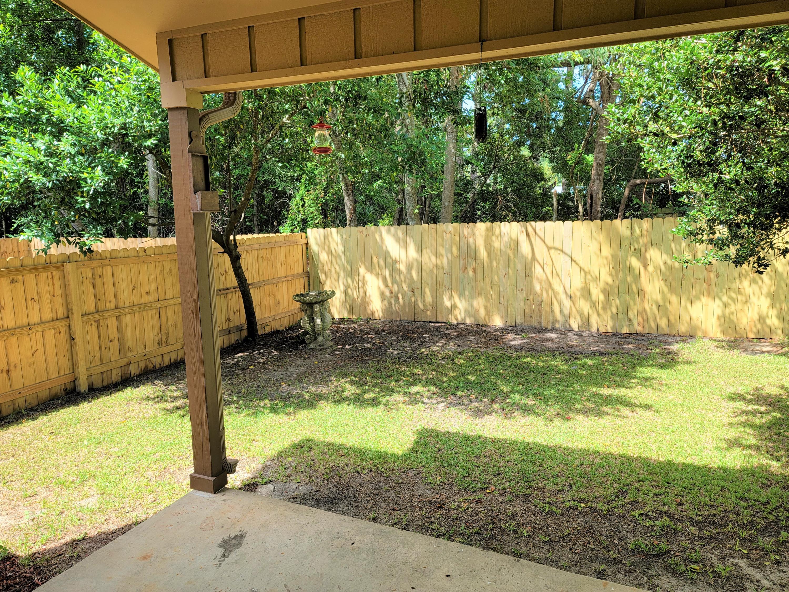 BAYWOOD T/H - Residential