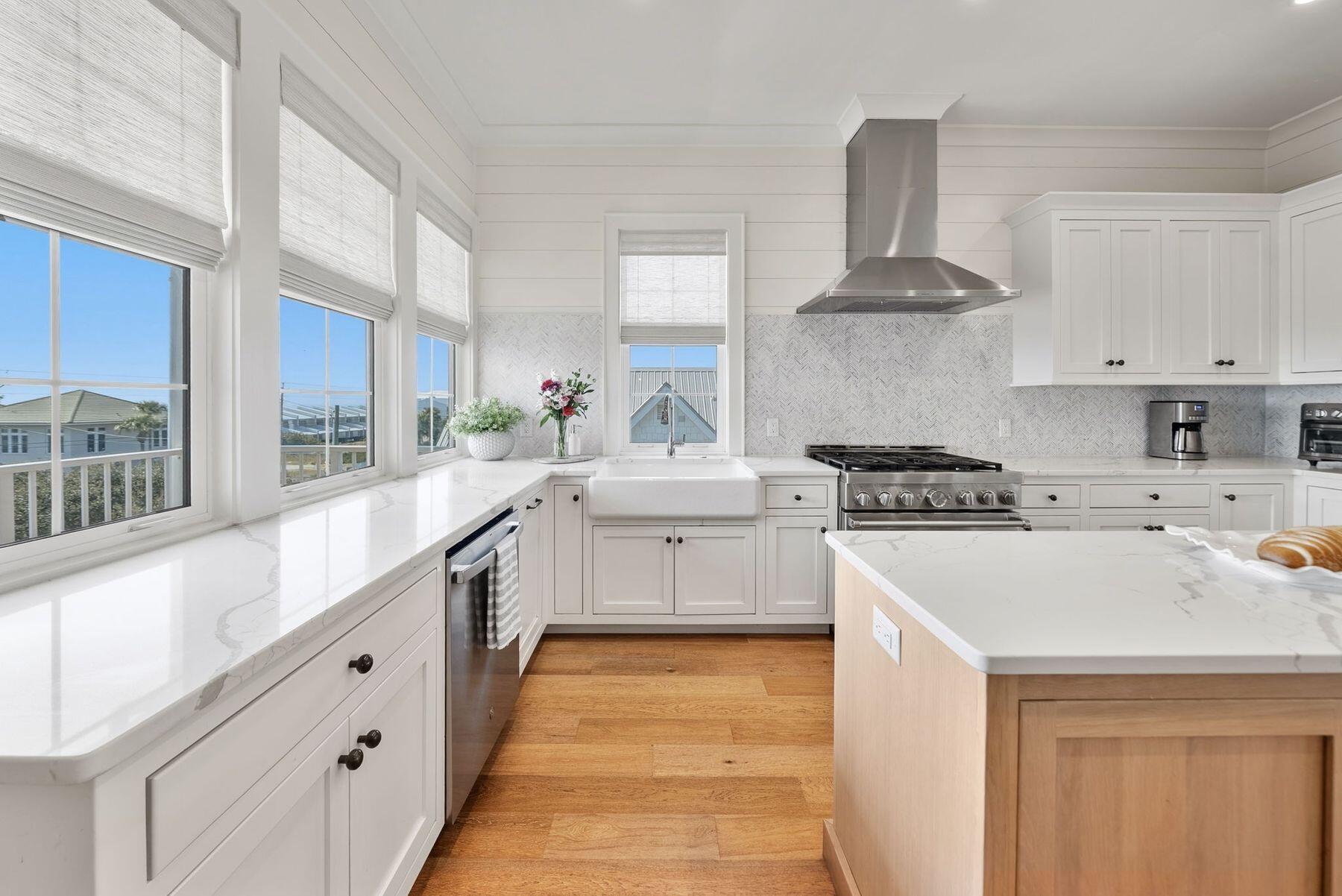 GULF LAKE BEACHES ESTATES - Residential