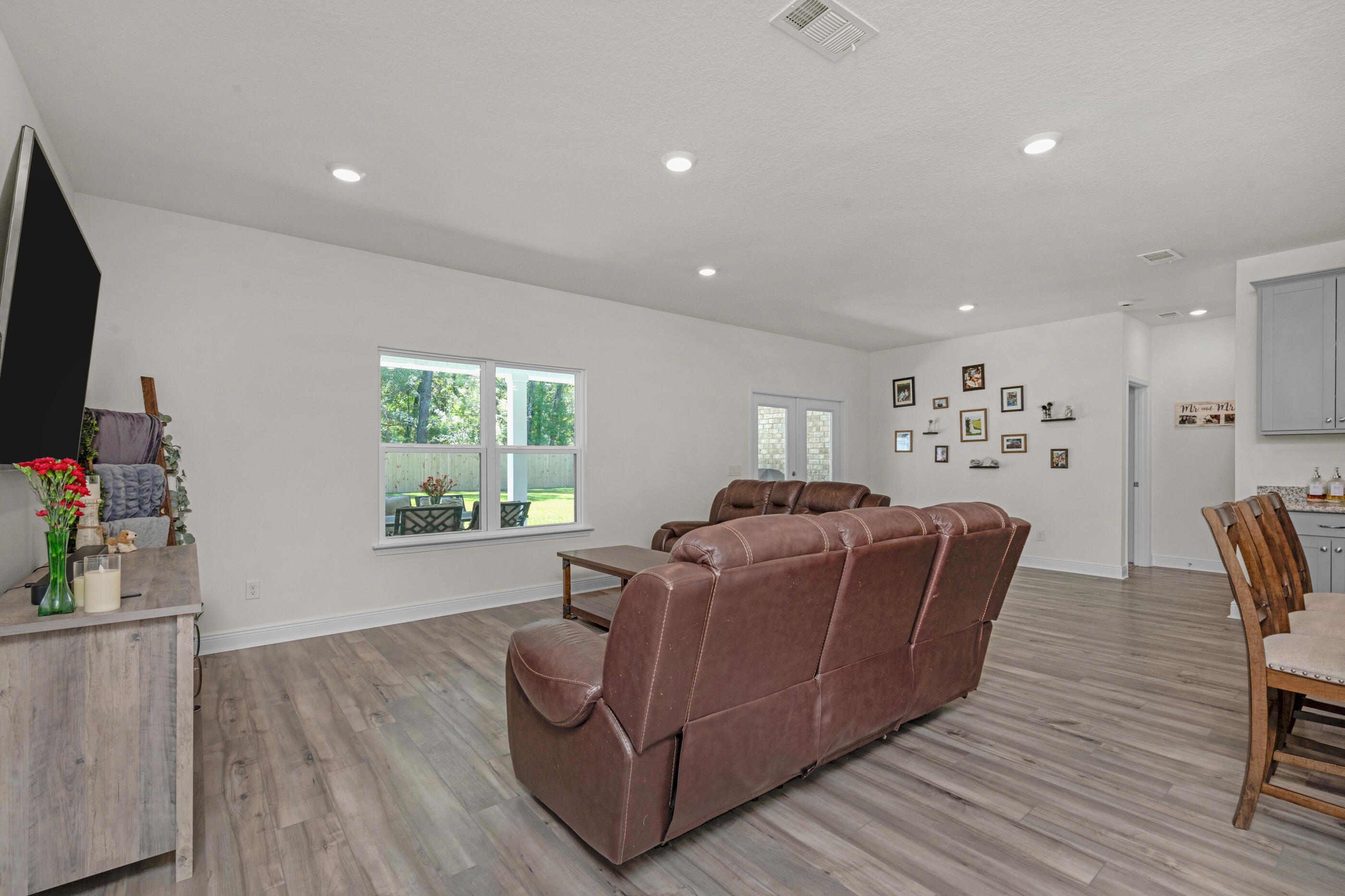 Airway Oaks - Residential Lease