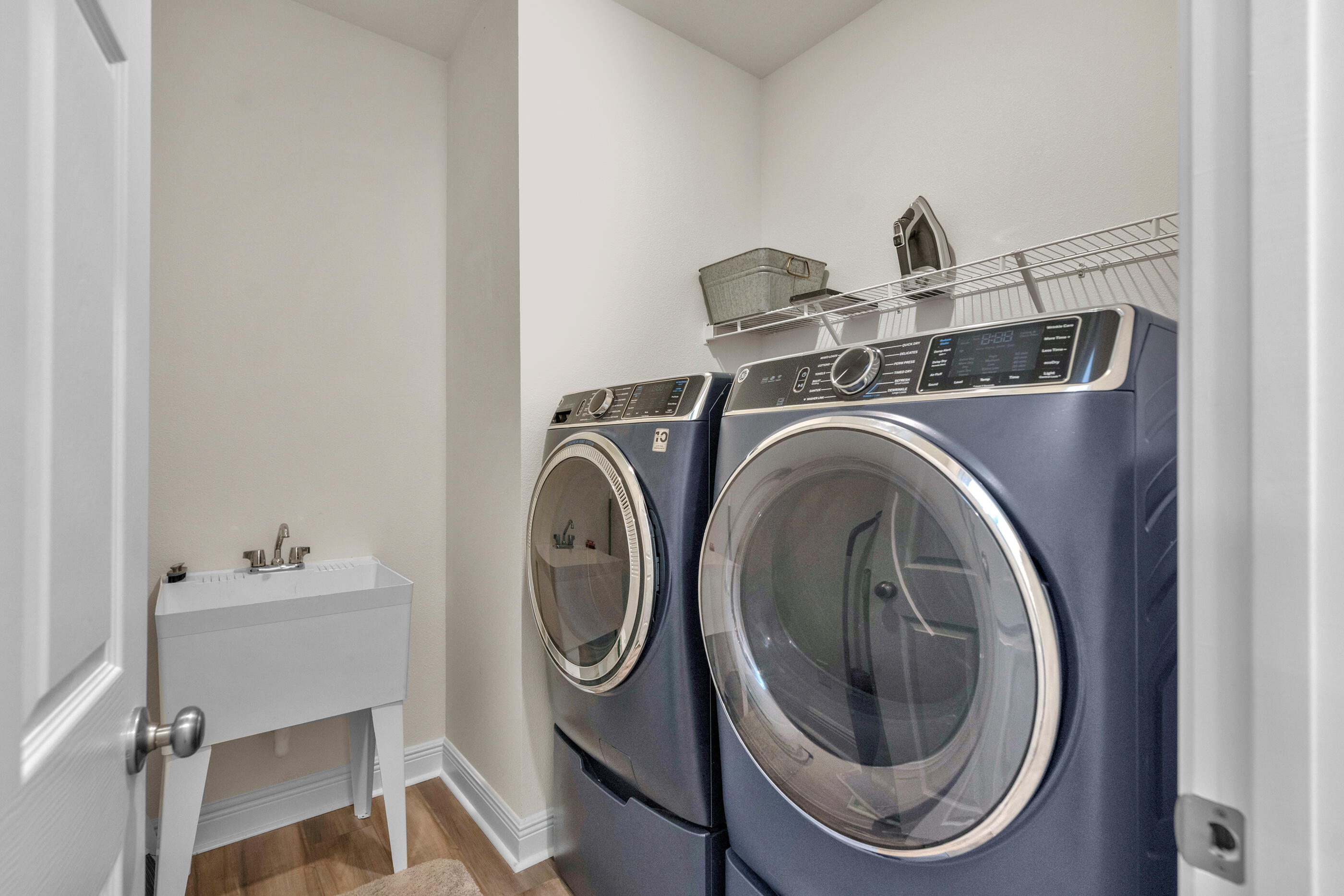 Airway Oaks - Residential Lease