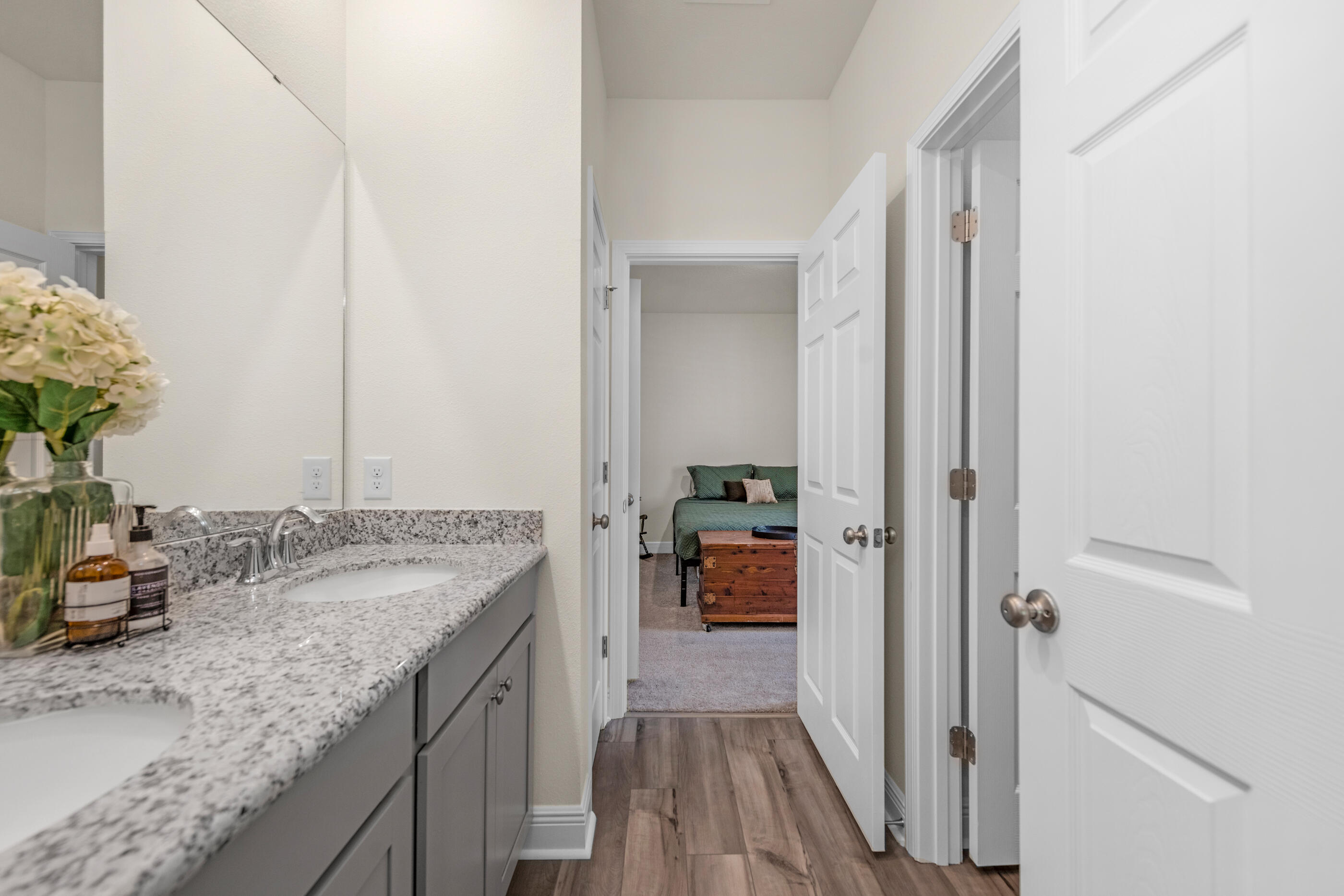 Airway Oaks - Residential Lease