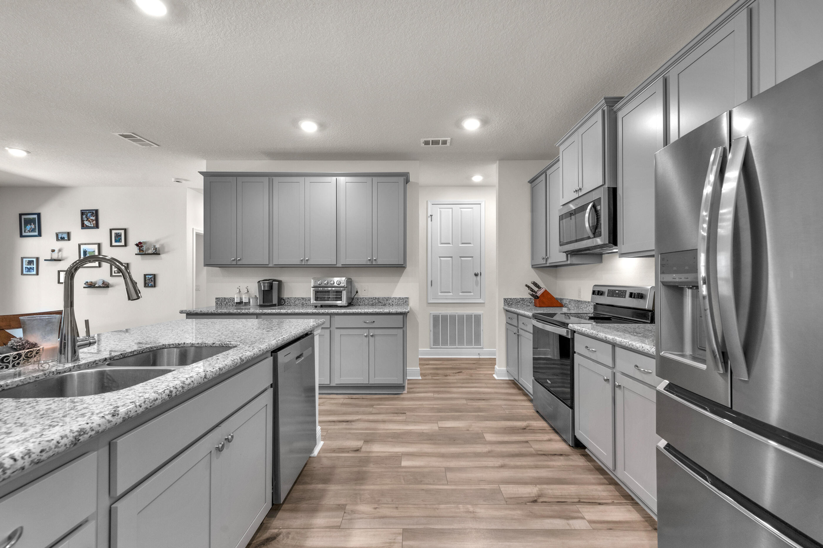 Airway Oaks - Residential Lease