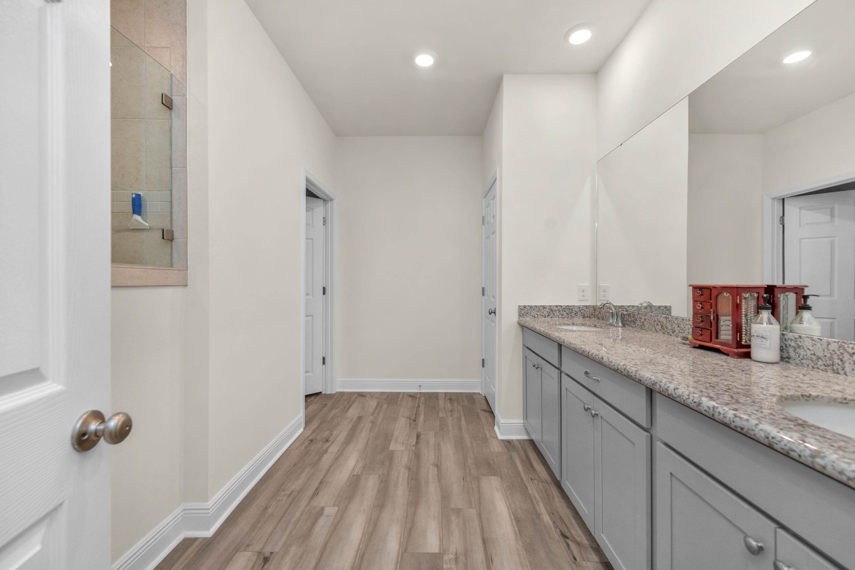 Airway Oaks - Residential Lease