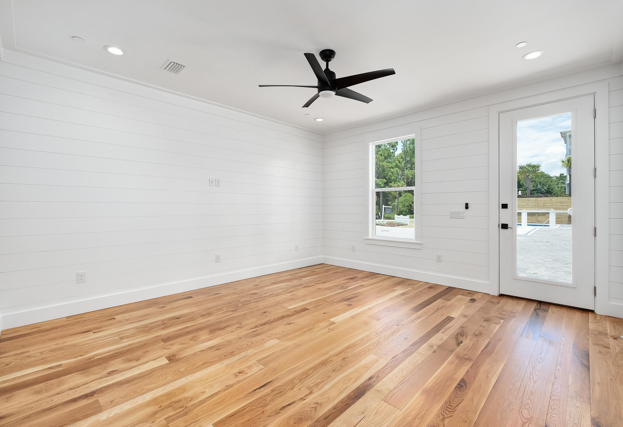 Blue Gulf Townhomes - Residential