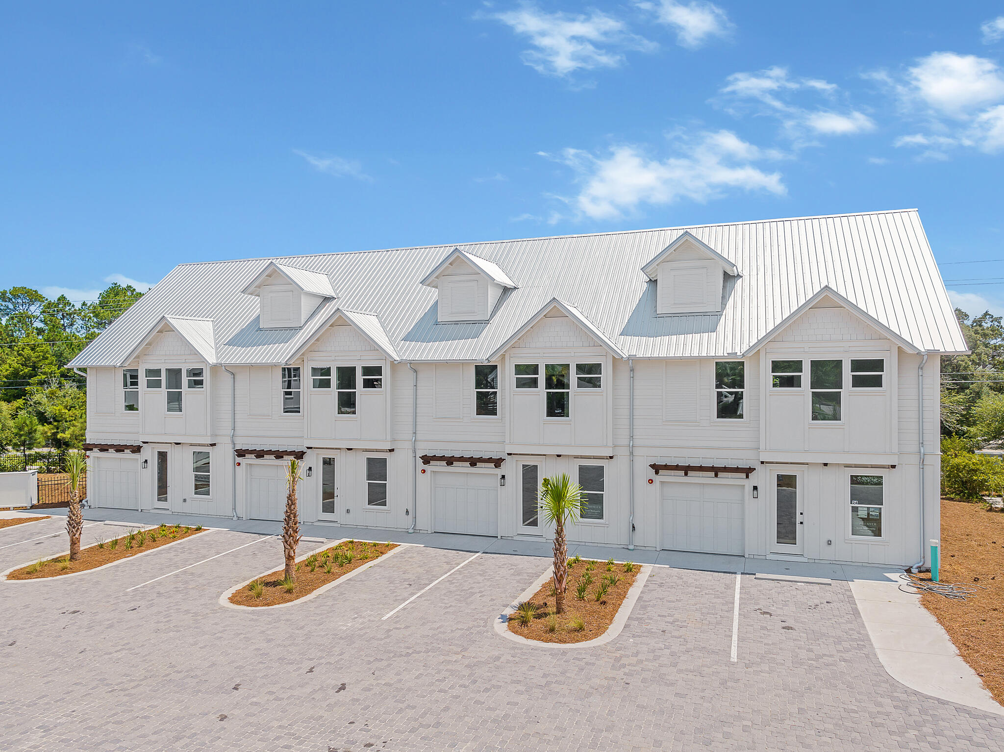 Blue Gulf Townhomes - Residential