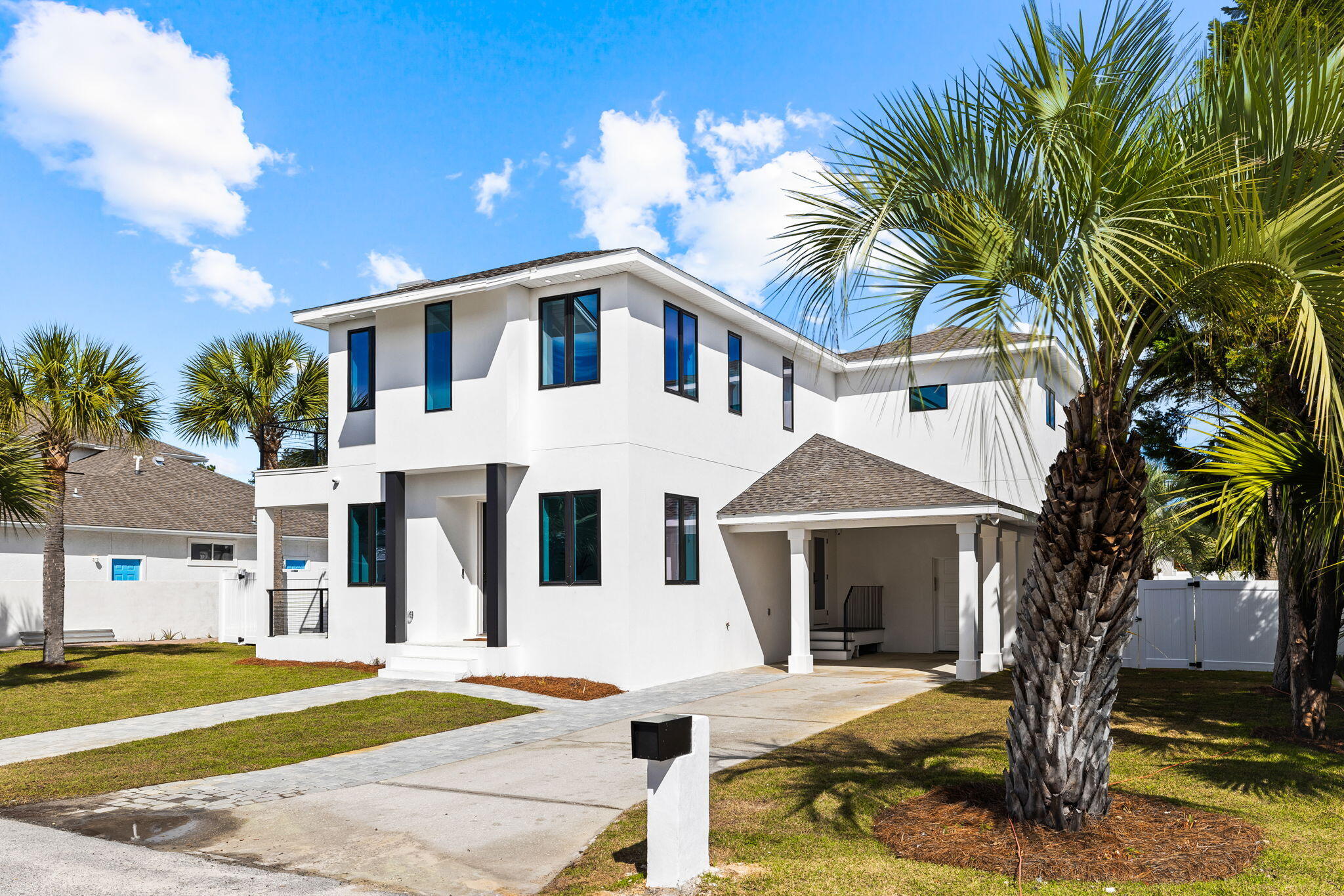 SAND CLIFFS - Residential