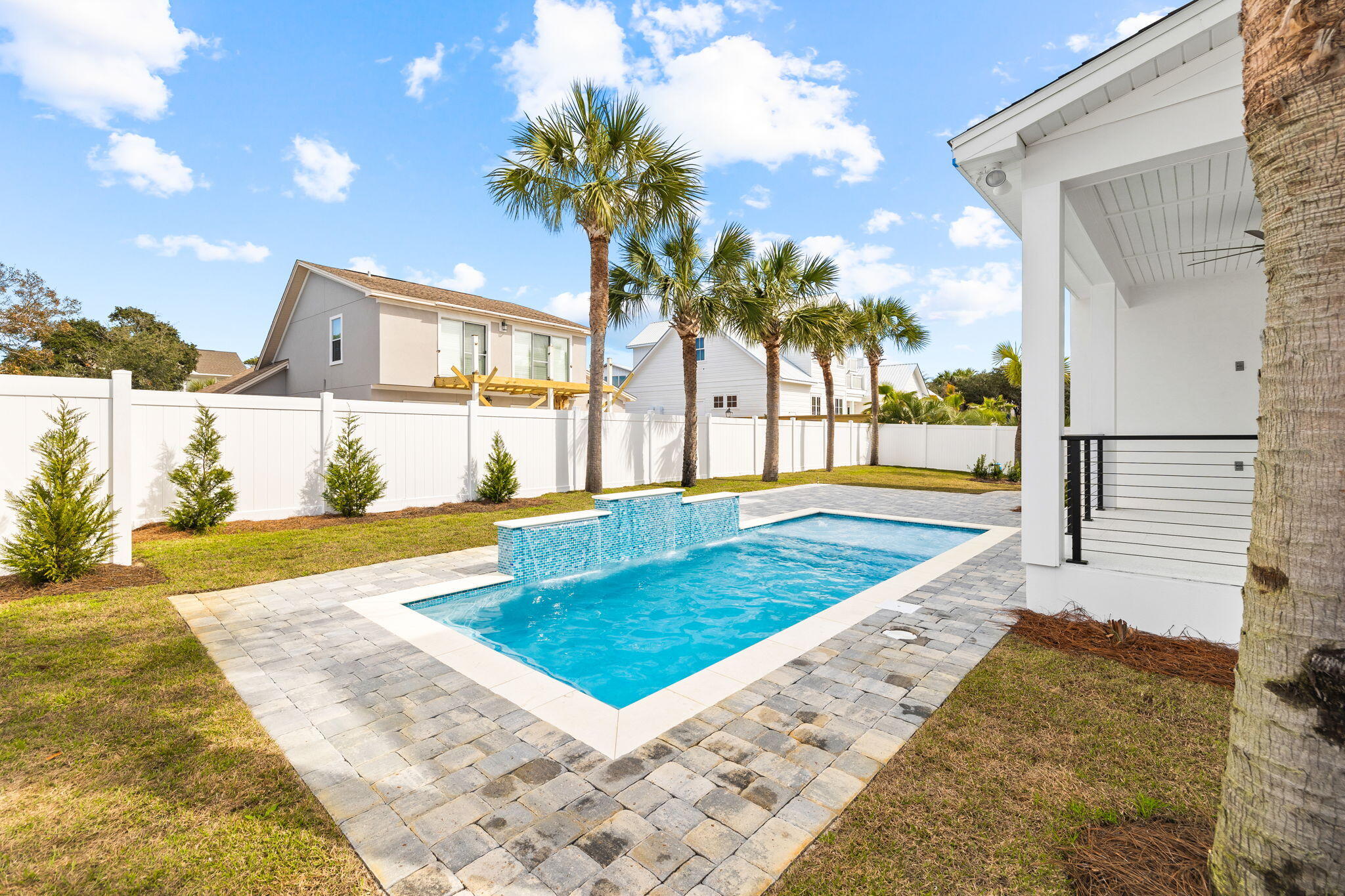 SAND CLIFFS - Residential