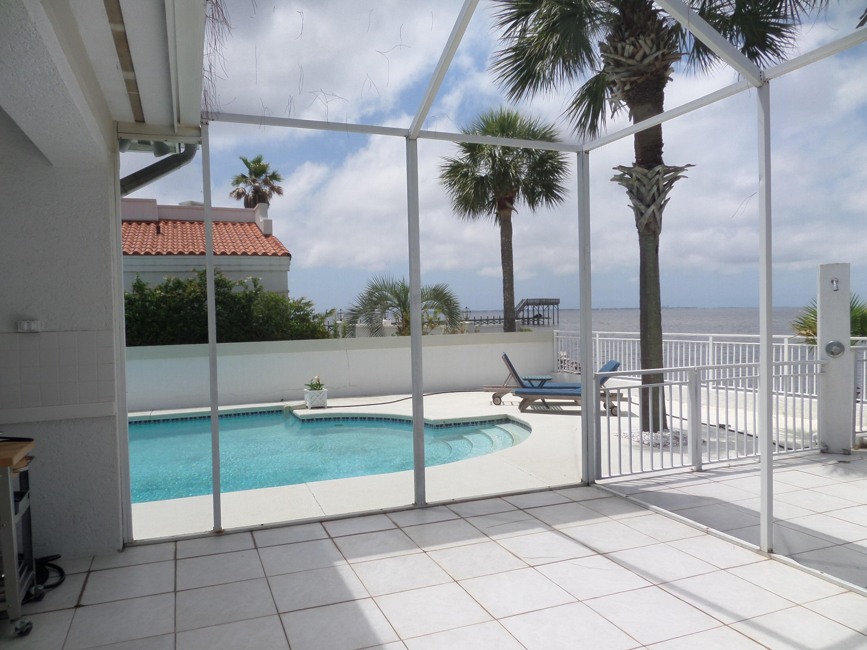 SUNSET BEACH - Residential