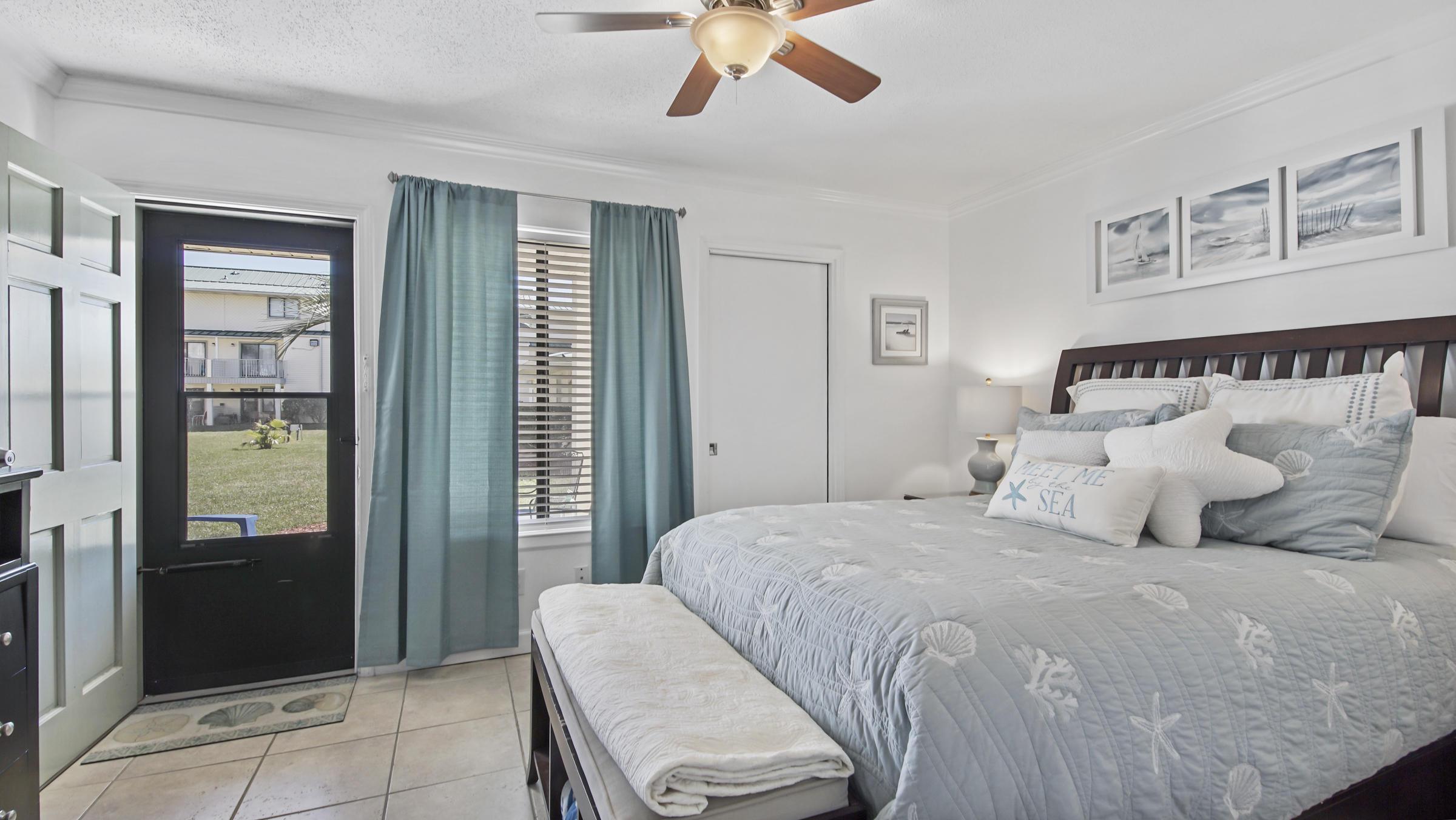 SANDPRINTS CONDO II - Residential