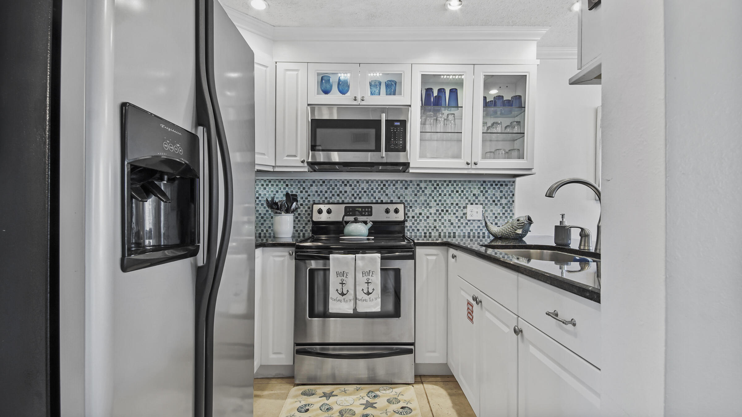 SANDPRINTS CONDO II - Residential