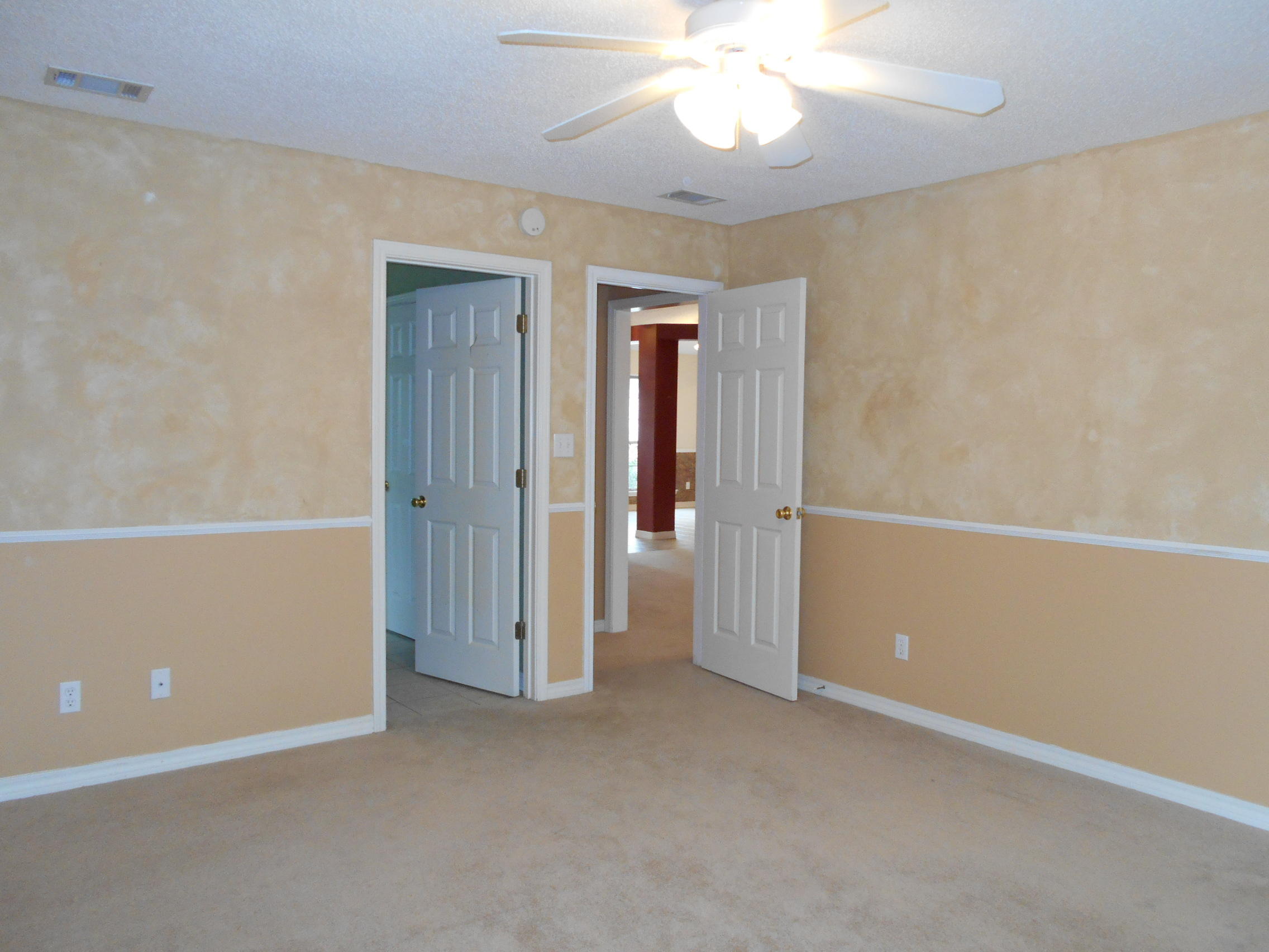 VILLA DANIELLE 1ST ADDN - Residential